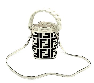 Image 26935125g - FENDI