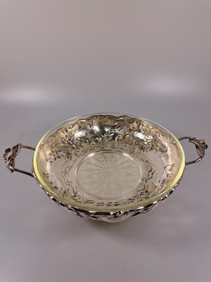 26935590b - Doppelhenkelschale, Jugendstil, um 1900, Österreich-Ungarn, floraler Dekor, Korpus ...