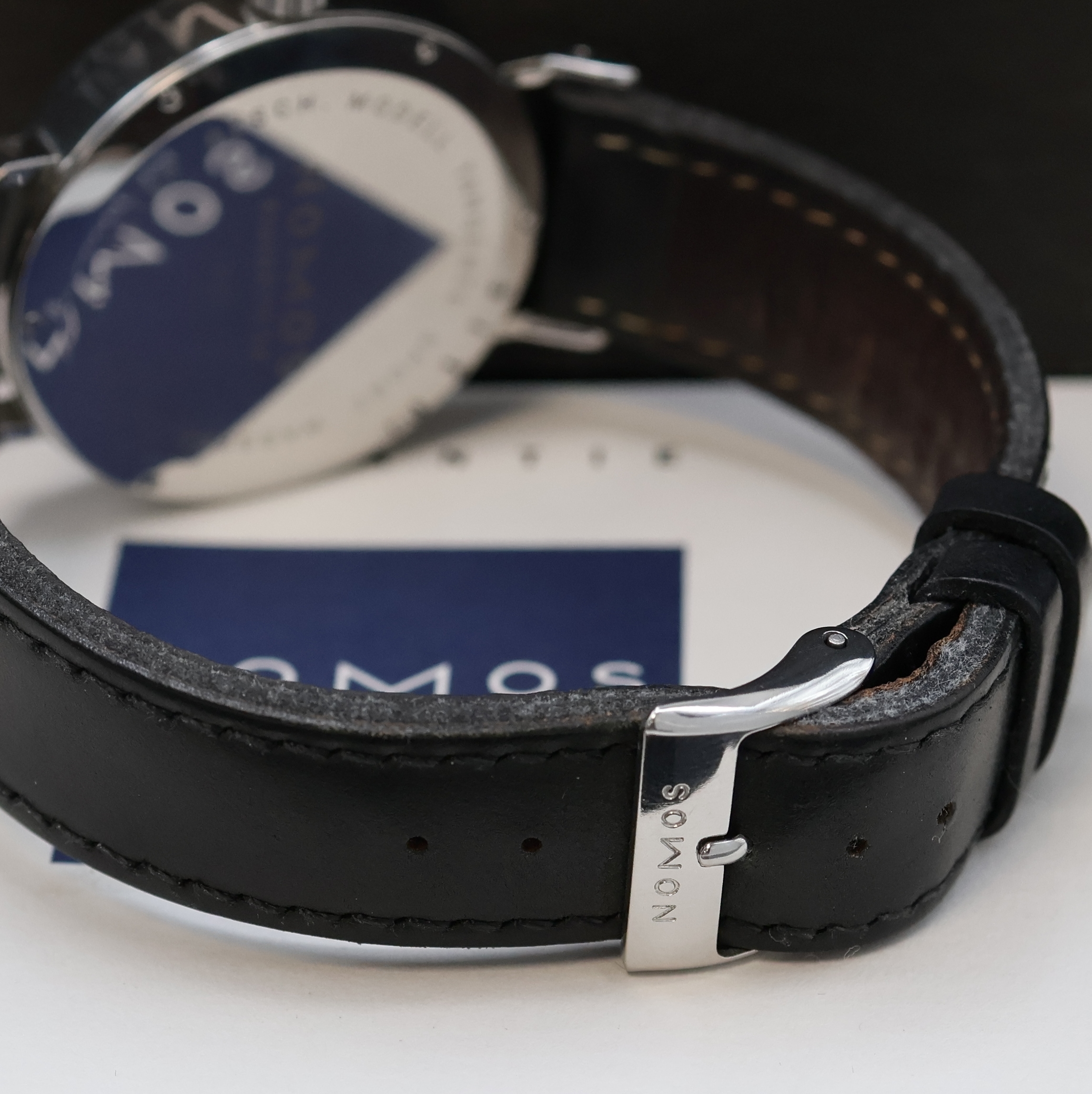 Detail b: NOMOS Tangente Sport Herrenarmbanduhr in Stahl mit Box und Papier, Deutschland lt. orig. Papier verkauft 2001, Handaufzug, 6-fach verschr. Geh., ...