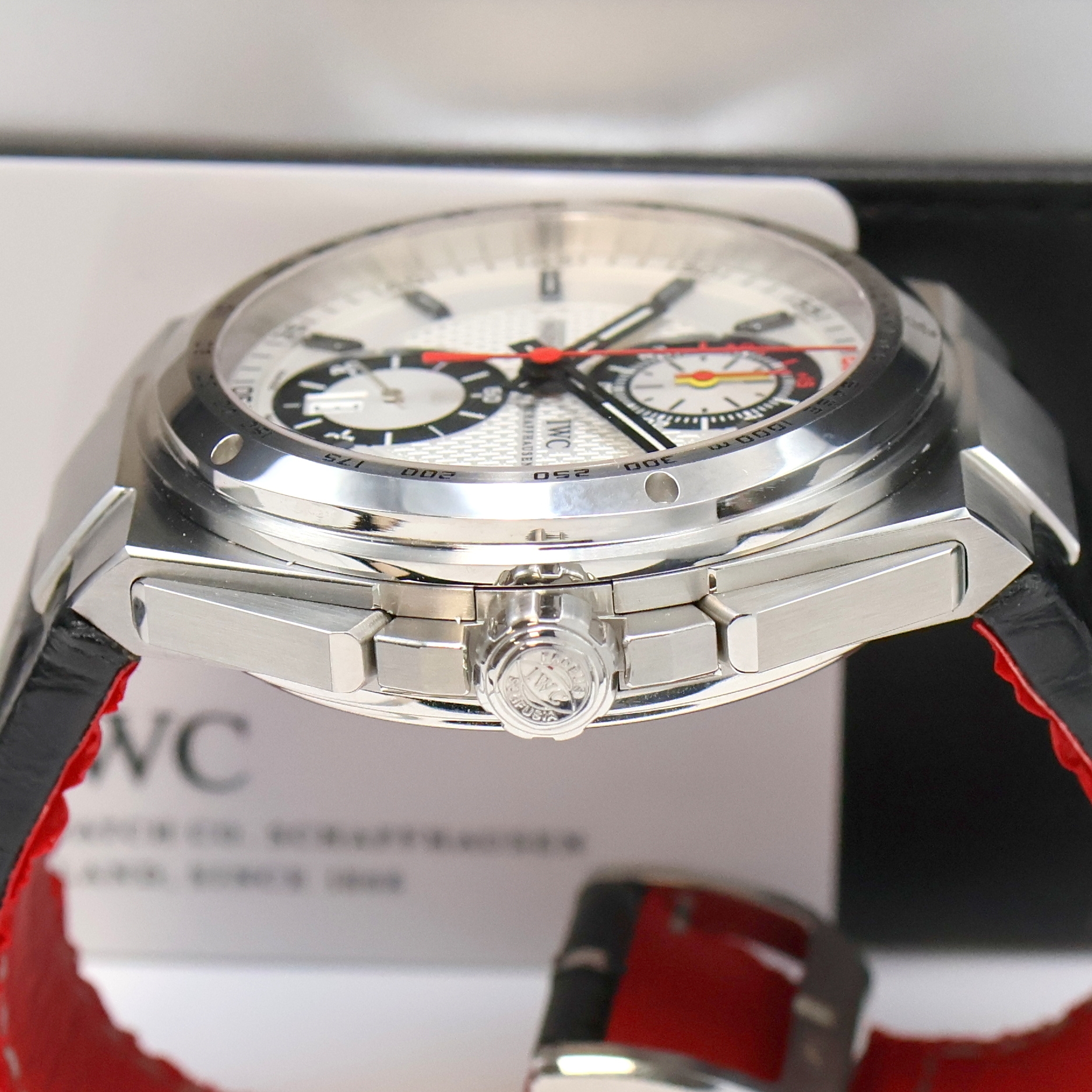 Detail c: IWC Big Ingenieur auf 250 Stück limitierter Armbandchronograph DFB in Stahl mit Flyback Referenz IW378404, Schweiz um 2010, Automatik, beids. verg. ...