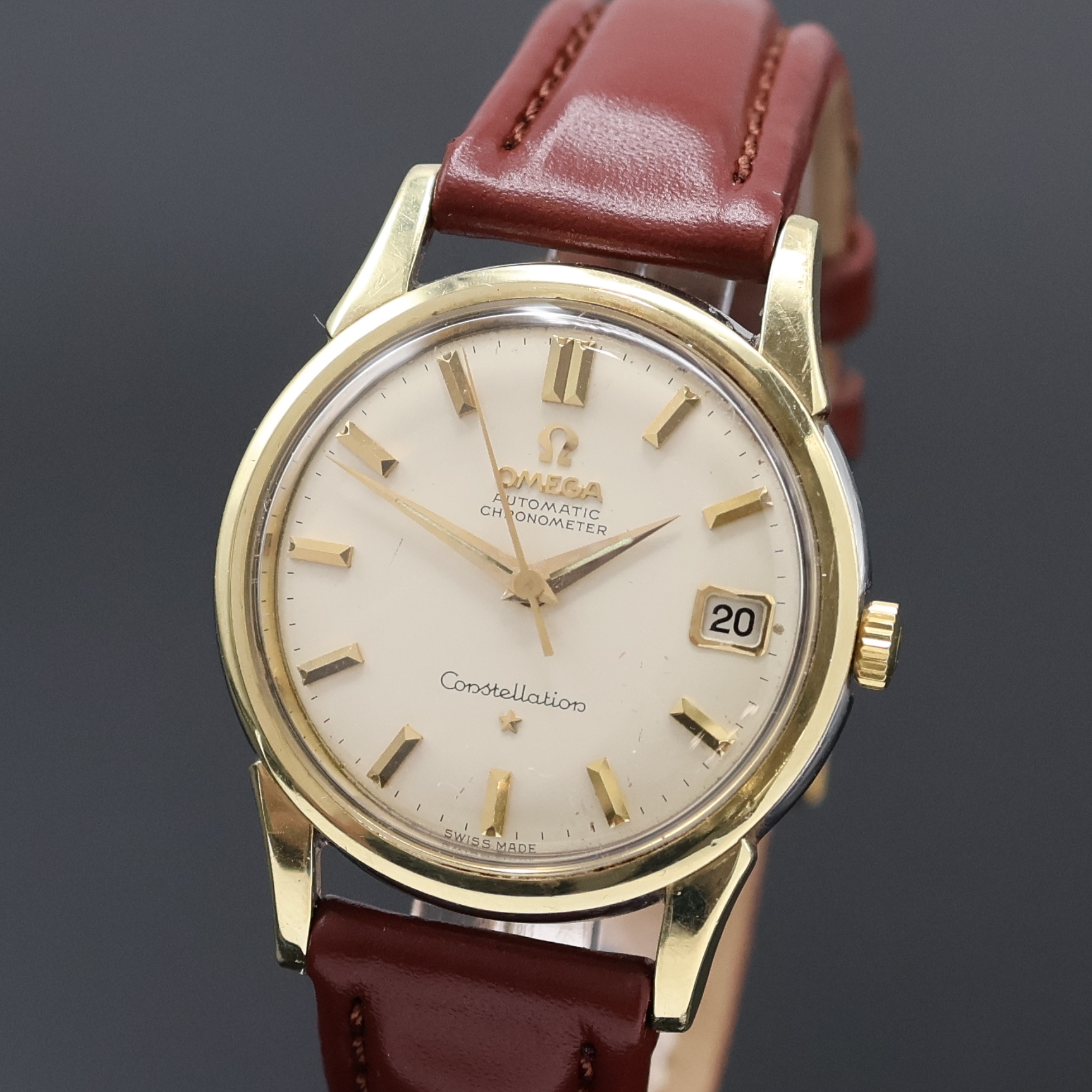 Detail a: OMEGA Constellation Herrenarmbanduhr in Stahl/Gold Referenz 14393, Schweiz um 1962, Automatik, verschr. Boden m. Sternwarten- Plakette in Gold, silb. ...