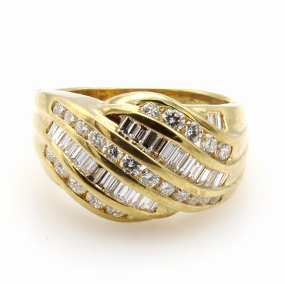 Image Ring mit Brillanten und Diamanten, GG 750/ 000, Diam. u. Brill. zus. ca. 1.24 ct feines ...