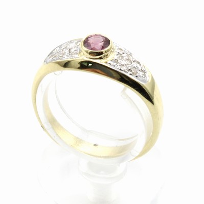 26936982a - Ring mit Turmalin und Brillanten, GG 585/000, rosa Turmalin, Brill. zus. ca. 0.18 ct ...