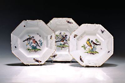 Image 3 Teller, Meissen, 19. Jh., Porzellan , Vogelmalerei, achteckige Form, Marken ...