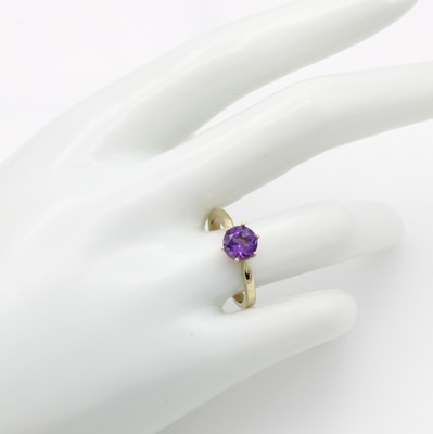 26937026a - Ring mit Amethyst, GG 585/000, Amethyst in Krappenfassung ca. 7 mm, RW ca. 57 ...