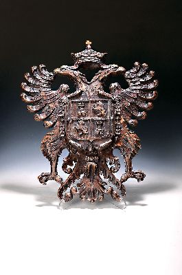 Image 26937051 - Wappenschnitzerei, deutsch, um 1920/30, Holz reich geschnitzt mit doppelköpfigem ...