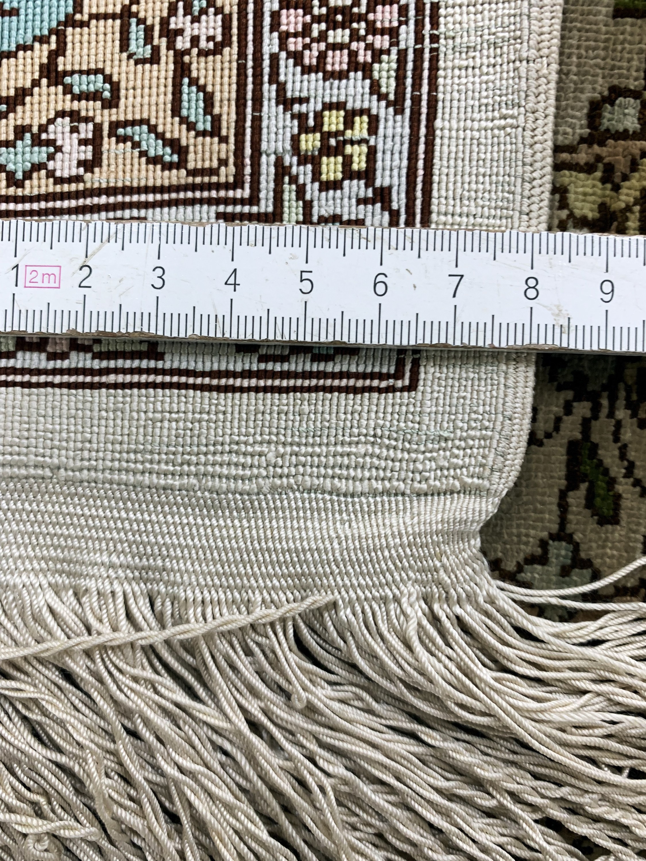 Detail f: Hereke Seide fein sign., Türkei, Mitte 20.Jhd., reine Naturseide, ca. 112 x 72 cm, ca. 1,0 Mio. Kn/qm, EHZ: 2