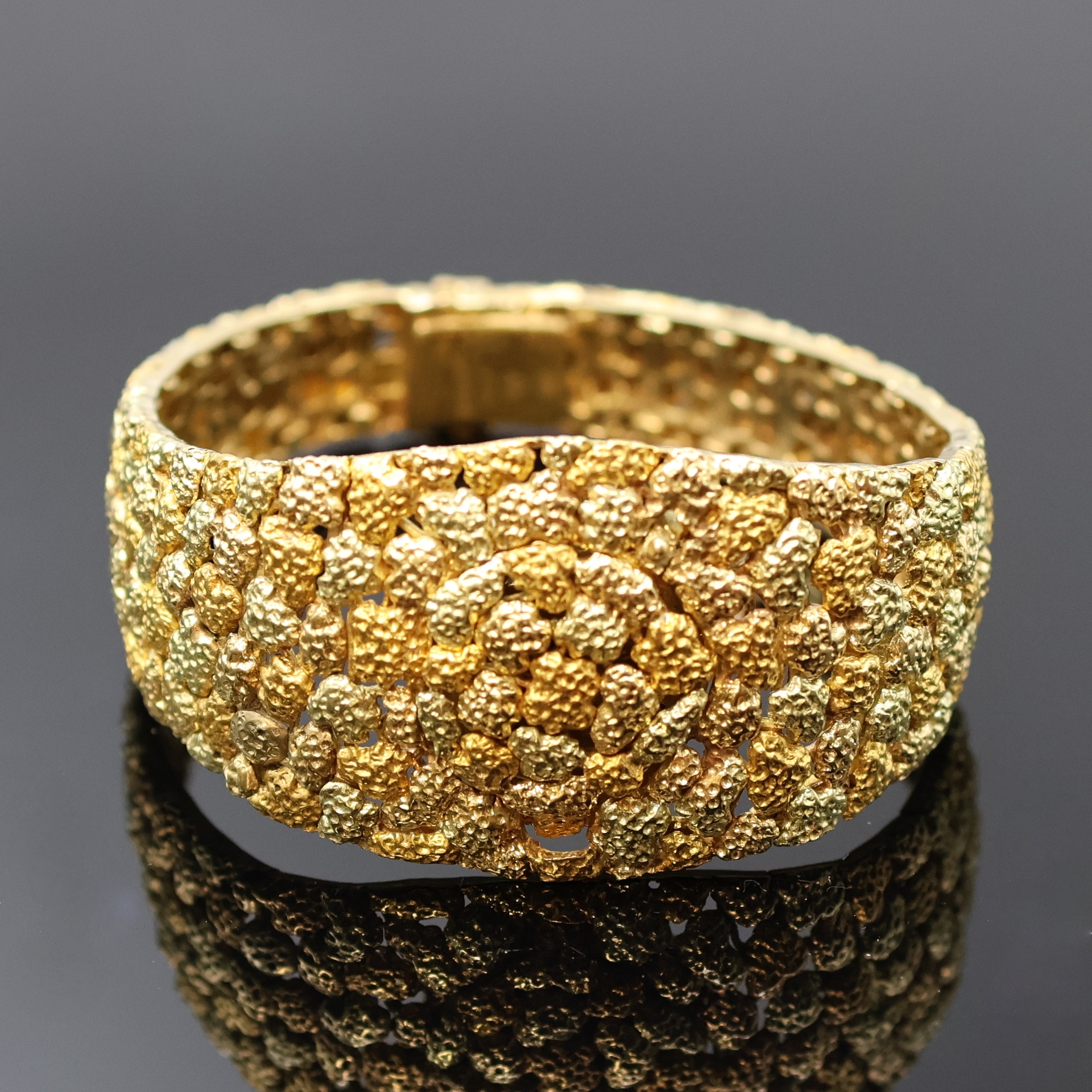Detail c: Omega extrem seltene und feine Damenarmbanduhr Rocaille d´Or designed vom Genfer Juwelier Gilbert Albert Referenz 711.1038, Schweiz um 1968, feines, ...