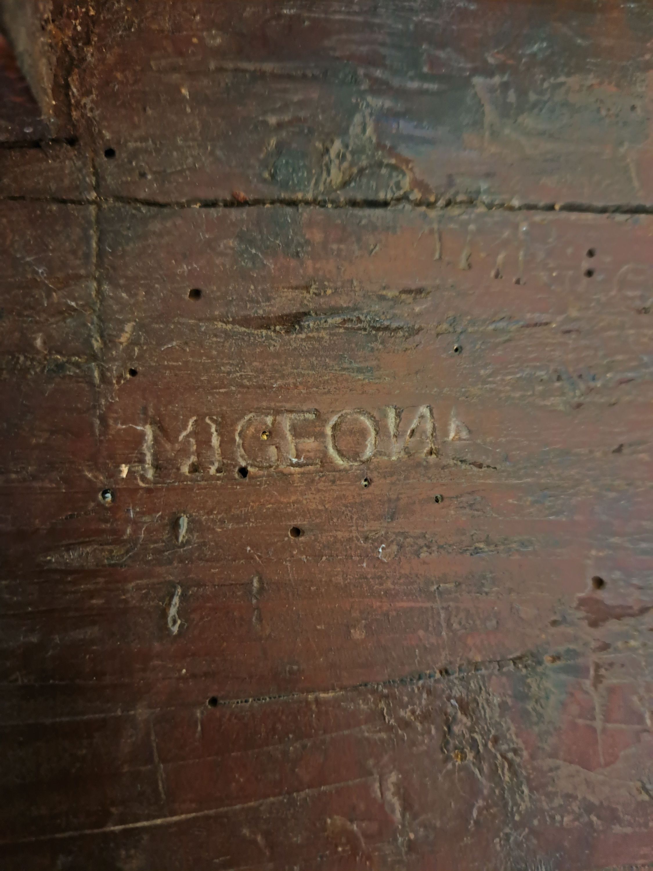 Detail a: Schrägklappensekretär, Paris, 18.Jh., sign. Migeon, vermutl. Pierre Migeon II, 1701-1758, sog. Königsholzfurnier auf Eichenkorpus, geschweife ...