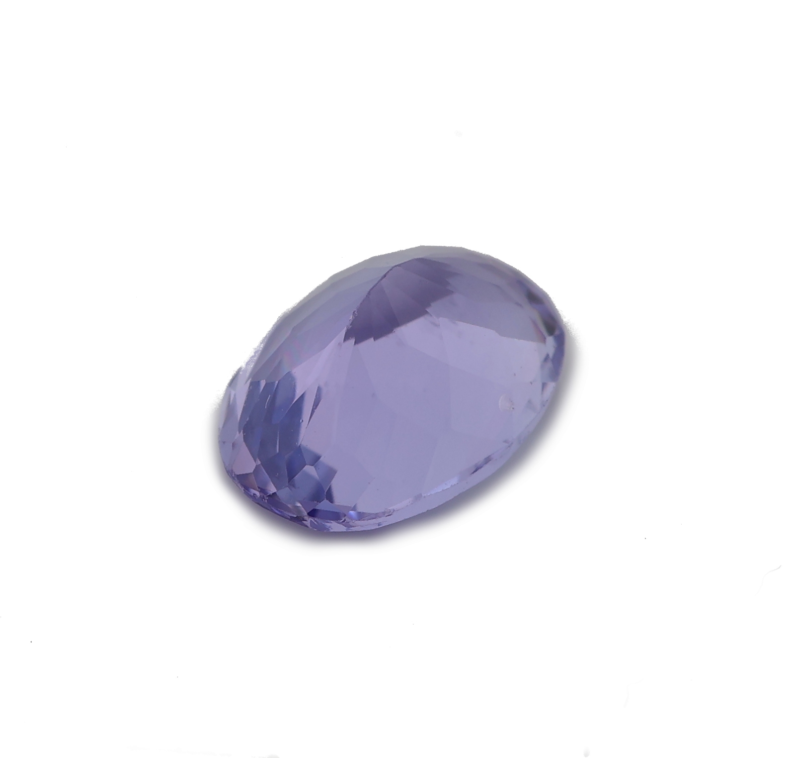 Detail b: Loser Tansanit, ca. 1.73 ct, ovalfacett.