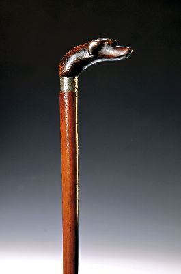Image 26937415 - Systemstock mit Korkenzieher, England, um 1910, Rotbuchenschuss, Griff in Form eines ...