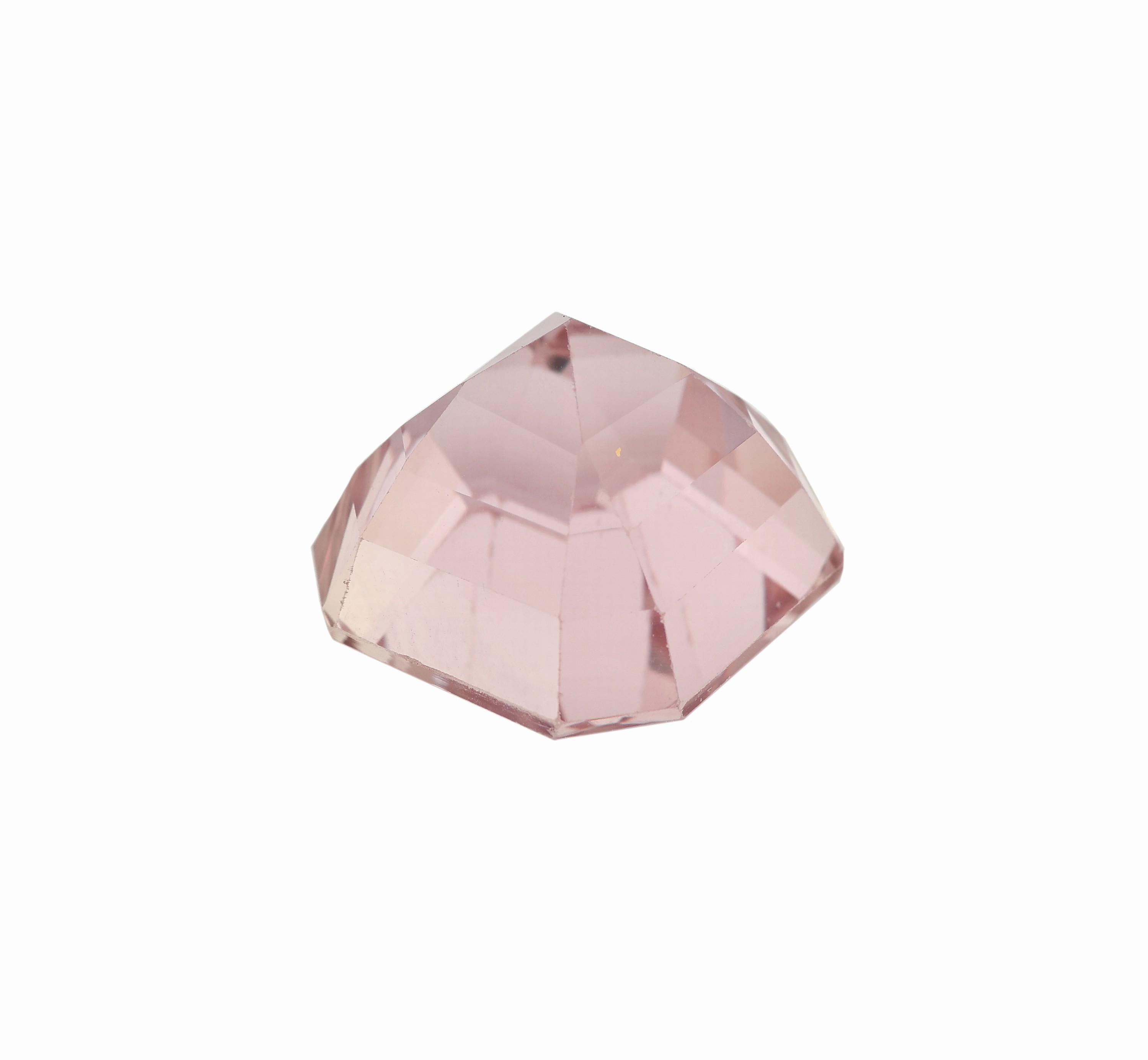 Detail b: Loser Kunzit, ca. 24.6 ct, facett. Asscher- Cut, Pink, ca. 15.8 x 15.8 x 12.7 mm