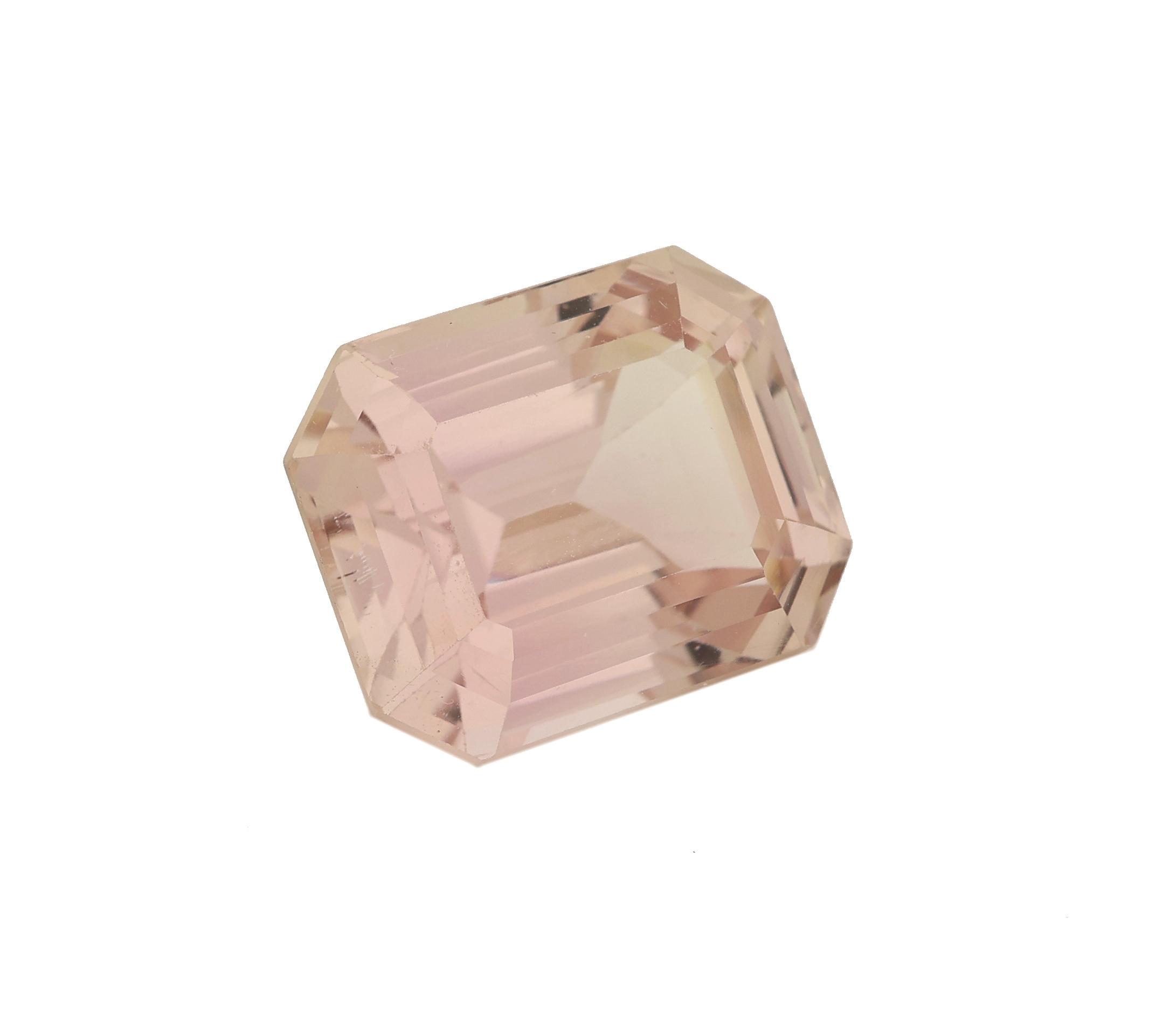 Detail a: Loser Kunzit, ca. 19.2 ct, facett. Oktagon- schliff, Pink, ca. 16.7 x 13.7 x 10.3 mm