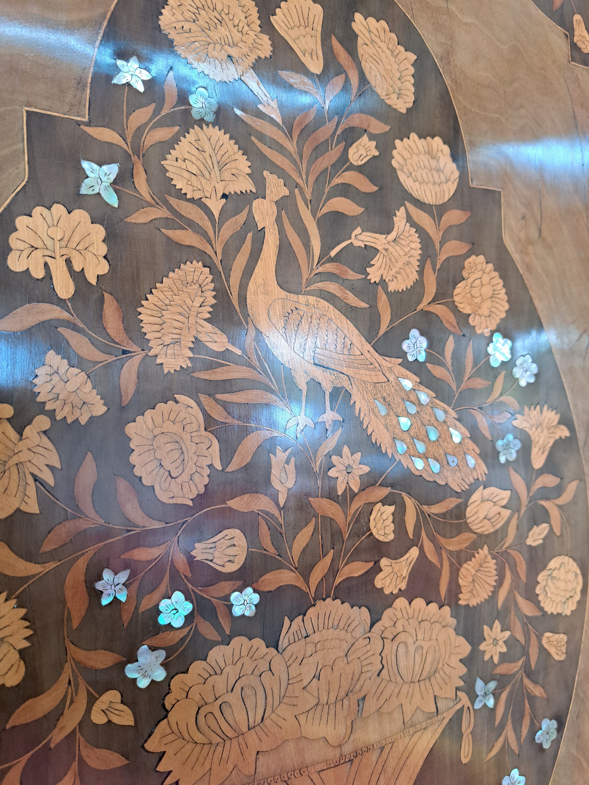 Detail e: Frühes Barock-Kabinett, Stollenschrank, Rheinland/Niederrhein, um 1700/20, in der Literatur Heinrich Kreisel, "Die Kunst des deutschen ...