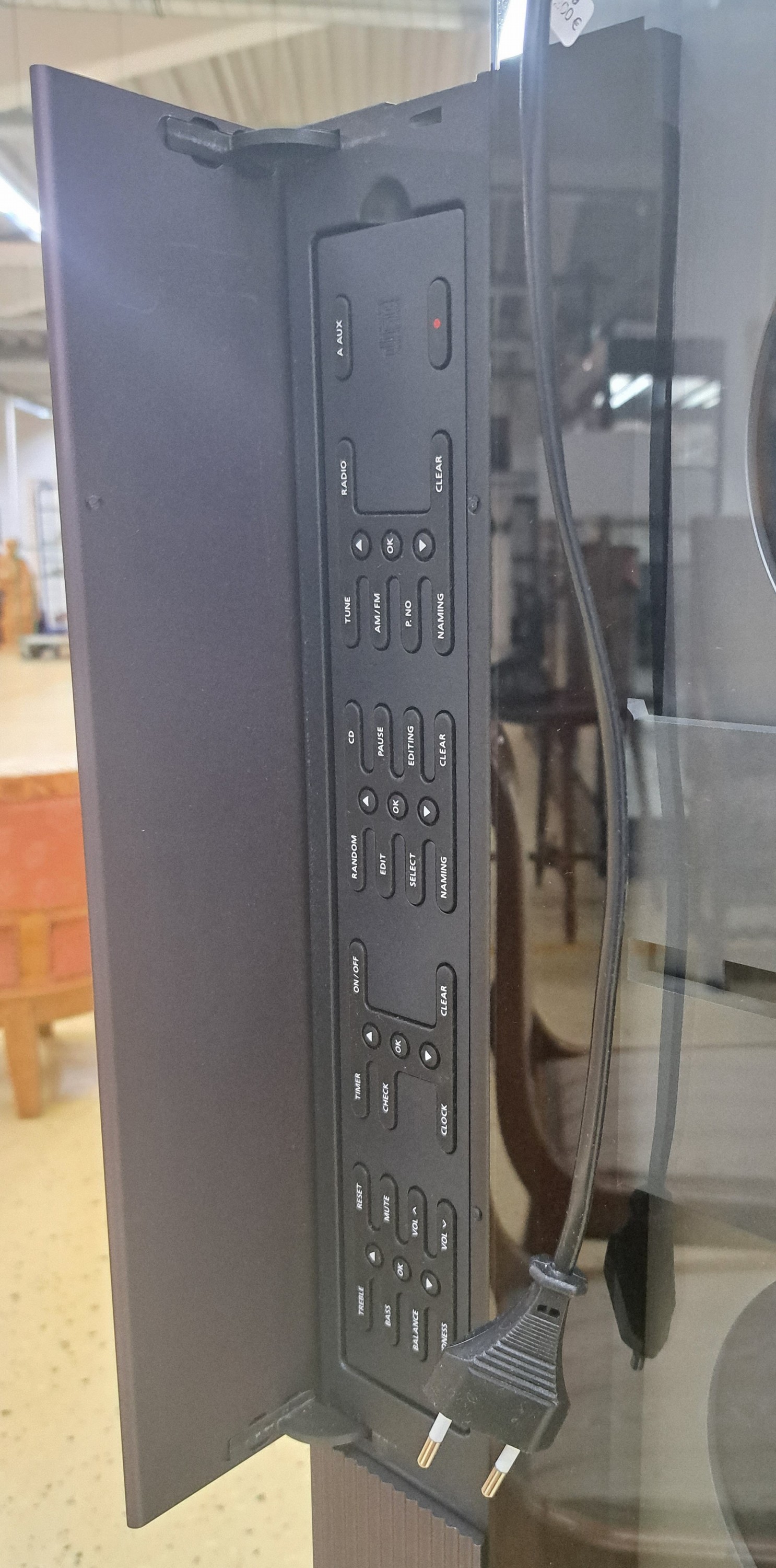 Detail j: Bang & Olufsen, Beosound 9000, nach 1996, Entw. David Lewis, CD-Spieler für 6 CDs, lt. Einlieferer funktionsfähig, nicht geprüft, H. ca. 128cm, ...