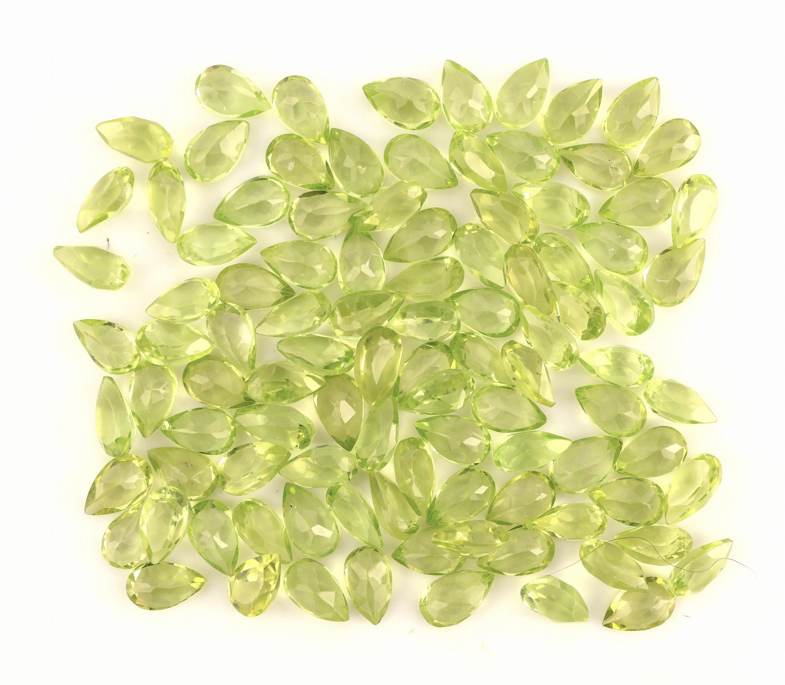 Lot lose facett. Peridottropfen, zus. 24.26 ct