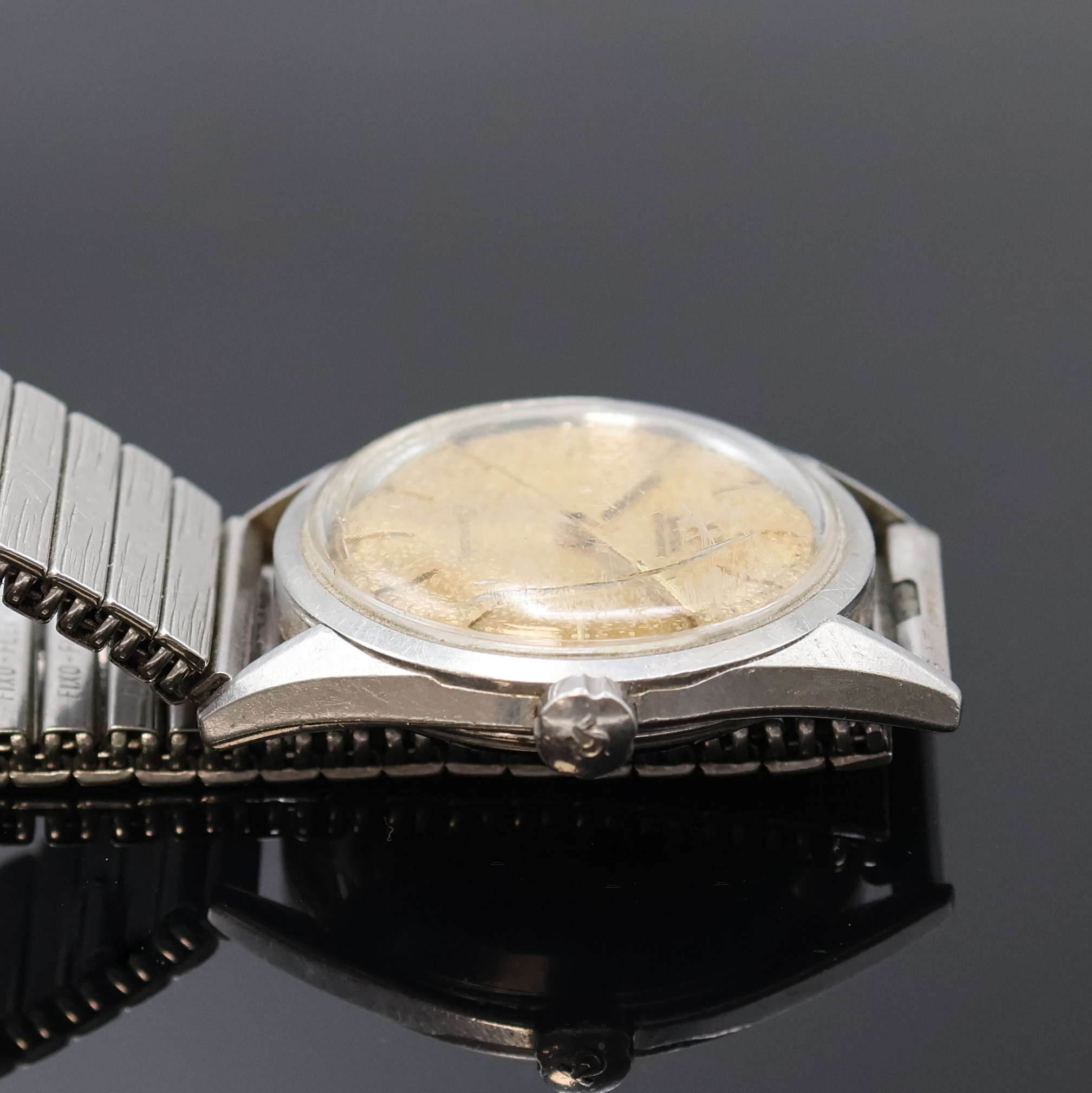 Detail b: OMEGA Seamaster Armbanduhr Referenz 2802-1 SC, Schweiz um 1957, Automatik, aufgedr. Boden m. grav. Datum 9.6.57, Zifferbl. pat./fl., aufges. gold. ...