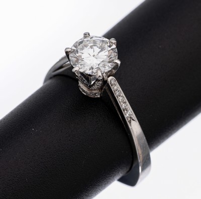 Image 26938089 - 18 kt Gold Diamant-Ring, WG 750/000, mittigBrillant 1.0 ct feines Weiß/vs, 30 ...