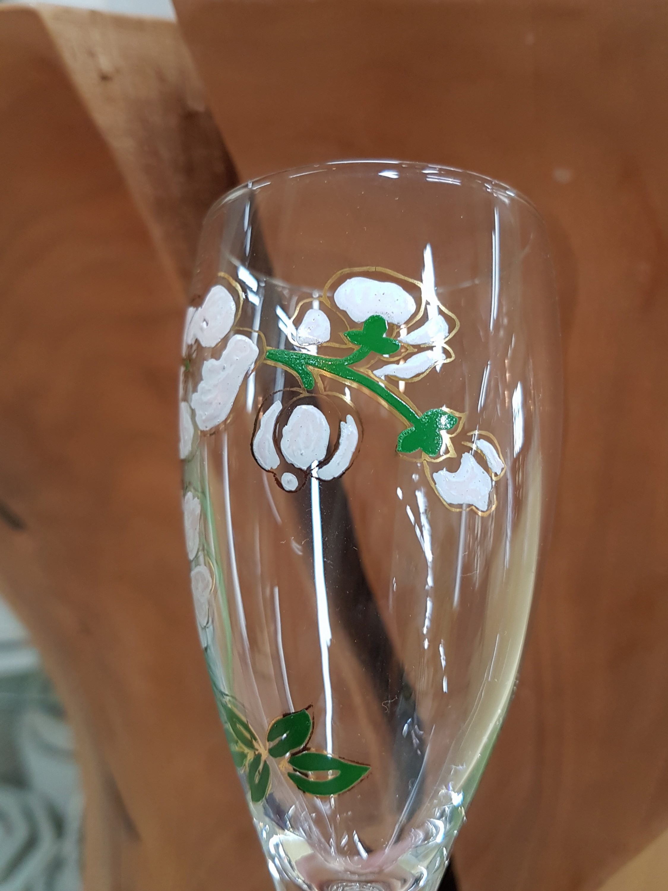 Detail f: Champagnerkühler und 8 Gläser, Perrier-Jouet Epernay, grünes bzw. farbloses Glas mit grün-weißer floraler Emailmalerei, Kühler H. ca. 19.5cm, ...