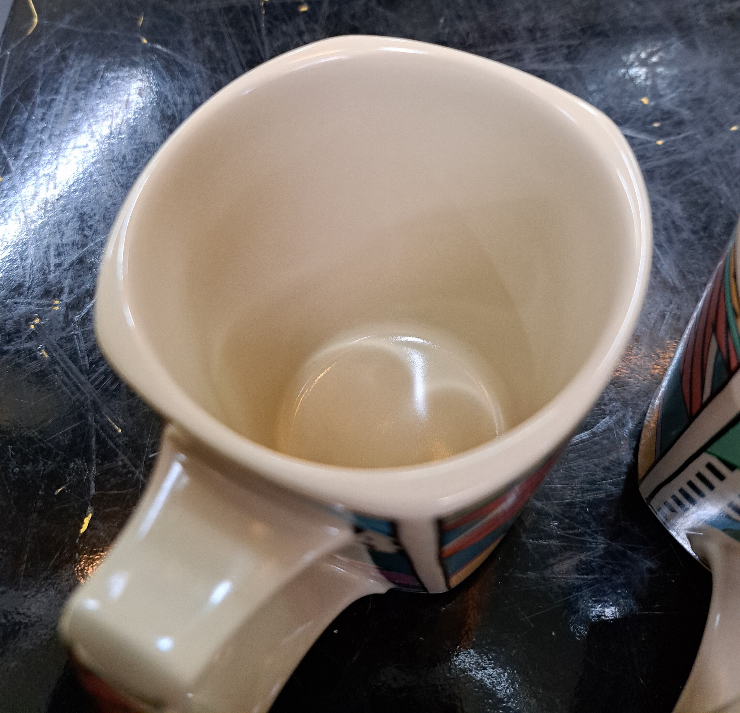 Detail n: Umfangreiches Kaffee- und Speiseservice, Rosenthal "Flash One", Entwurf Dorothy Hafner, Kaffeekanne, Zuckerdose, 10 Tassen mit Untertassen, ...