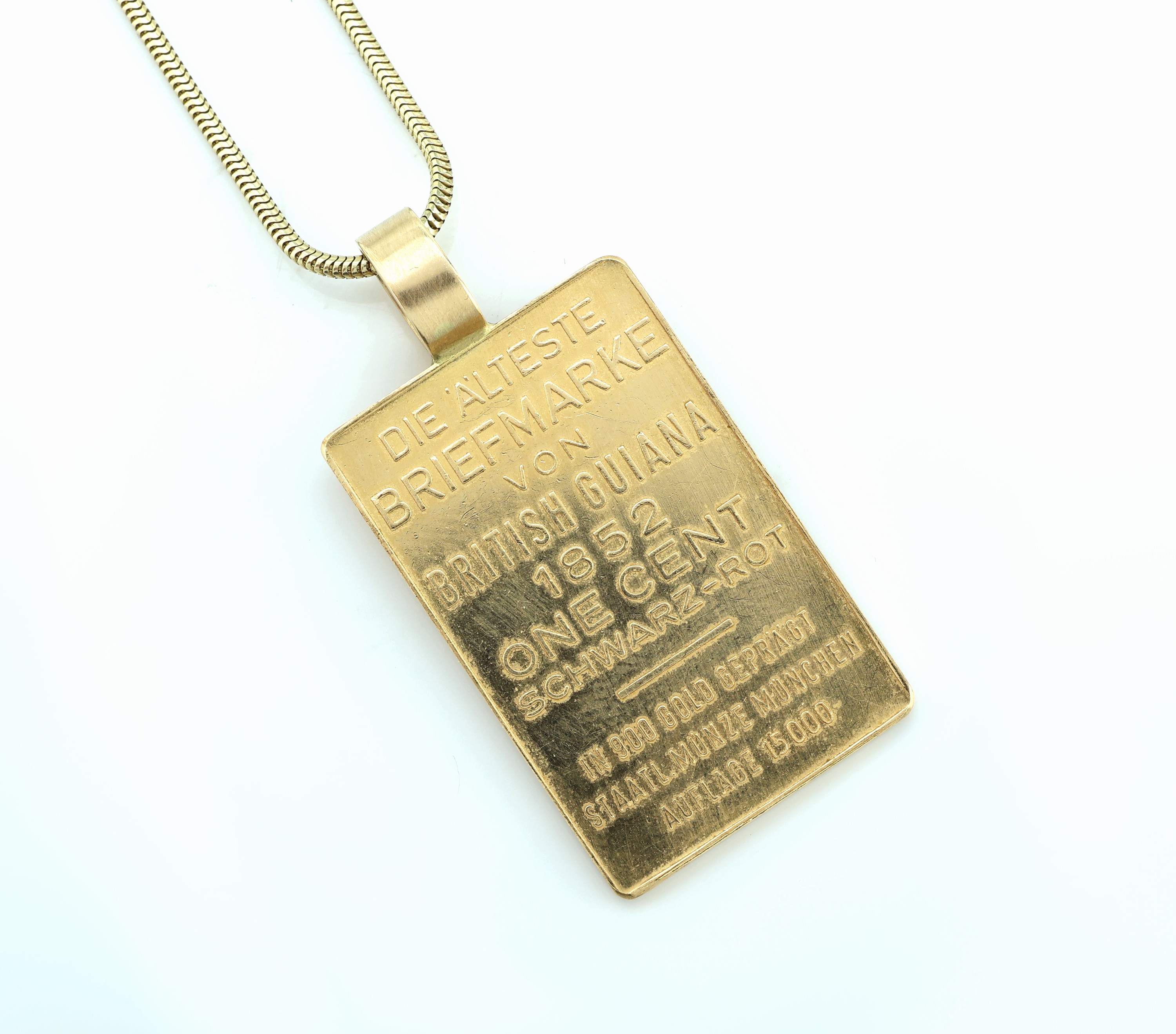 Detail a: 21.6 kt Gold Anhänger, GG 900/000, Darstellung: "Die älteste Briefmarke von British Guiana 1852, one Cent schwarz-rot, Auflage 15000, ...