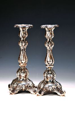 Image 26938168 - Paar Kerzenleuchter, Barockstil, 20. Jh., Silber geprüft, ca. 300 g, H. ca. 21 cm, ...
