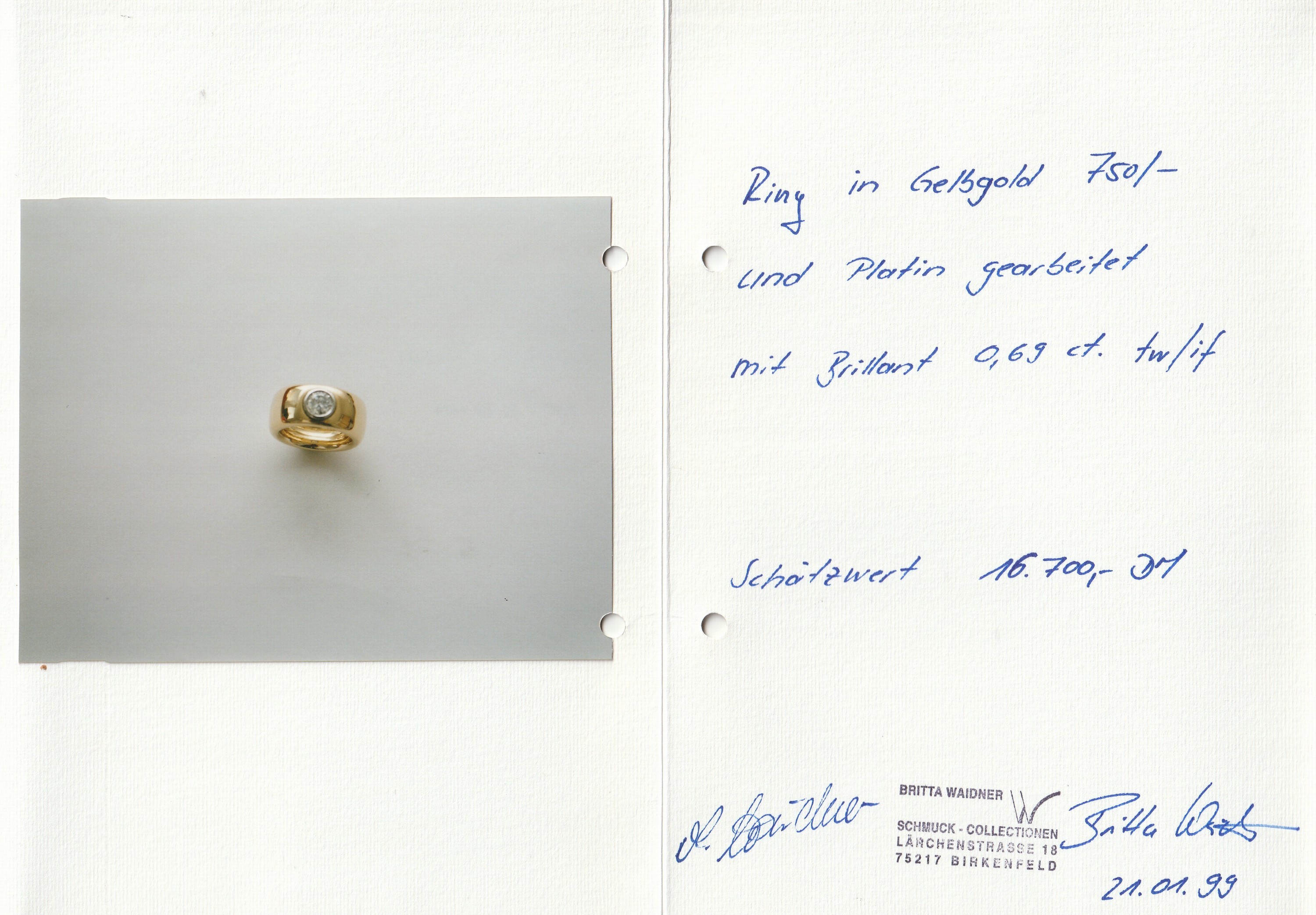 Detail a: 18 kt Gold Brillant-Ring, GG 750/000, schwere massive Ausführung, Brillant in Platin-Fassung ca. 0.69 ct feines Weiß/lr, RW 57, ca. 23.8 g, ...