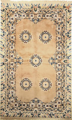 Image Peking, China, Ende 20.Jhd, Wolle auf Baumwolle, ca. 245 x 155 cm, EHZ: 2