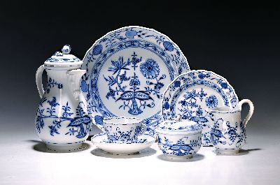 Image Kaffeeservice für 6 Personen, Meissen, 20. Jh., 2. Wahl, blaues Zwiebelmuster unter ...
