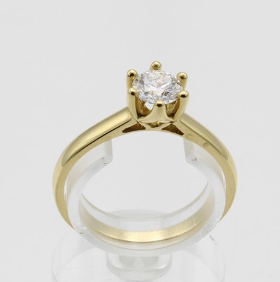 26941262a - Ring mit Brillantsolitär, GG 750/000, Brill. in Krappenfassung 0.51 ct hochfeines ...