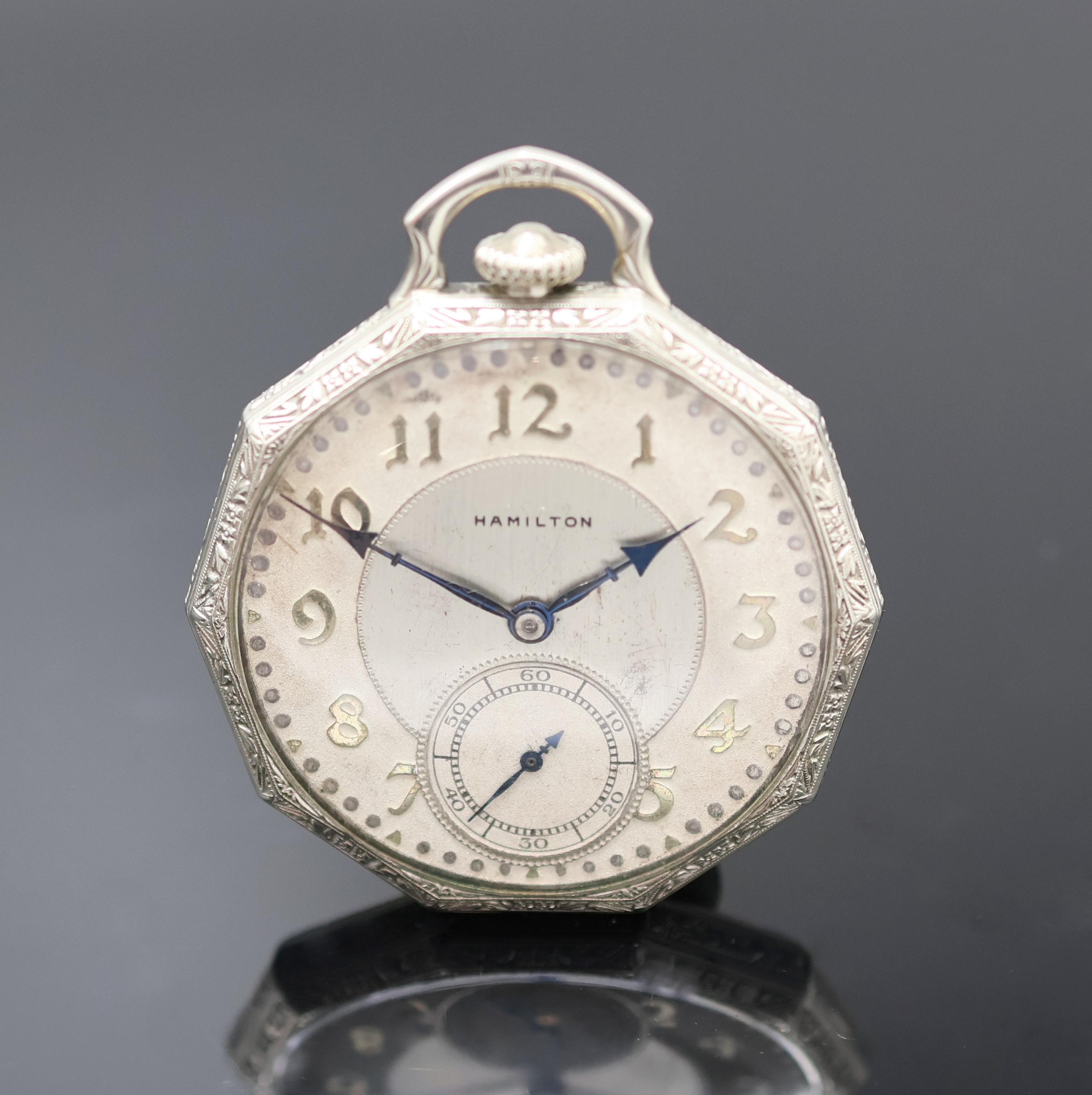 HAMILTON offene Herrentaschenuhr in 14k Gold-Filled, USA um 1925, grav. Geh., Boden m. Monogramm aufgedr., silb. Duoton-Zifferbl. fl./pat., arab. ...