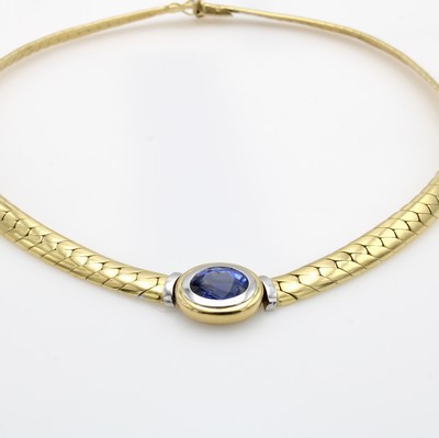 26942170c - Collier mit Saphir, GG/WG 750/000, Saphir von sehr schöner Farbe 8.62 ct oval fac., ...