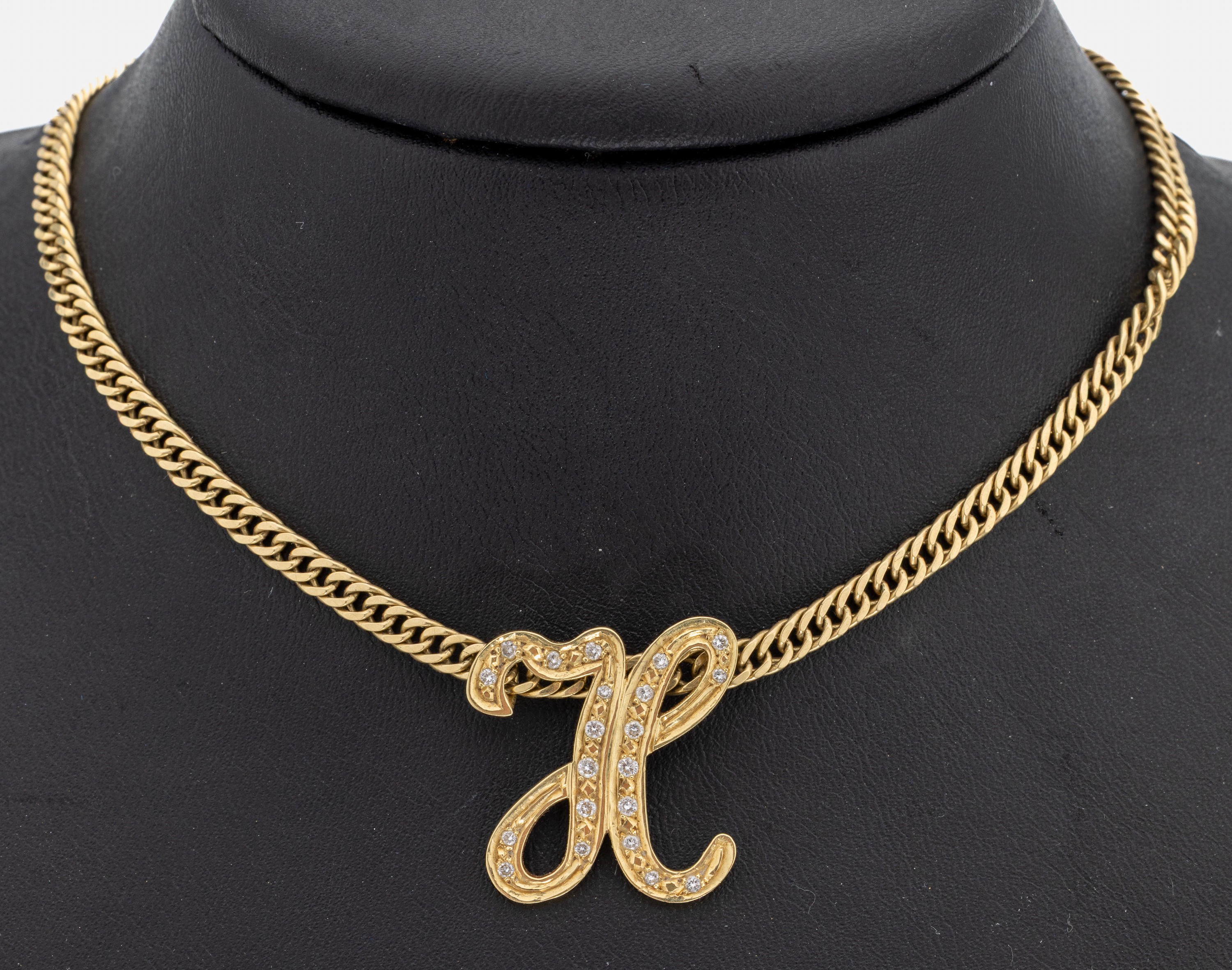 14 kt Gold Brillant-Anhänger "H", GG 585/000, 21 Brillanten zus. ca. 0.18 ct Weiß/si, an Kette, GG 585/000, L. ca. 64 cm, ...