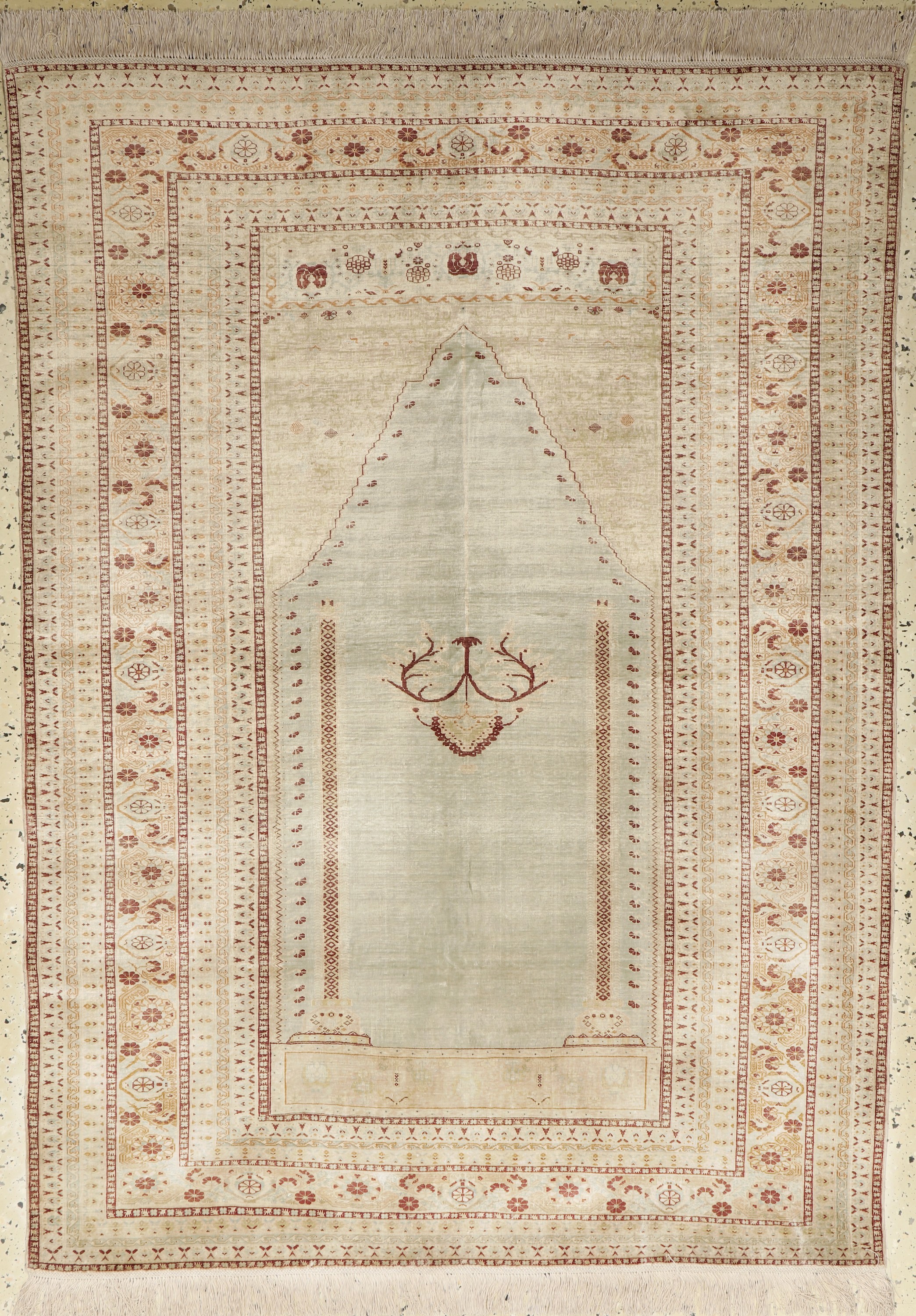 Seiden Täbriz antik, Persien, 19.Jhd, reineNaturseide, ca. 165 x 120 cm, gereinigt, EHZ: 2-3, (Fransen erneuert)