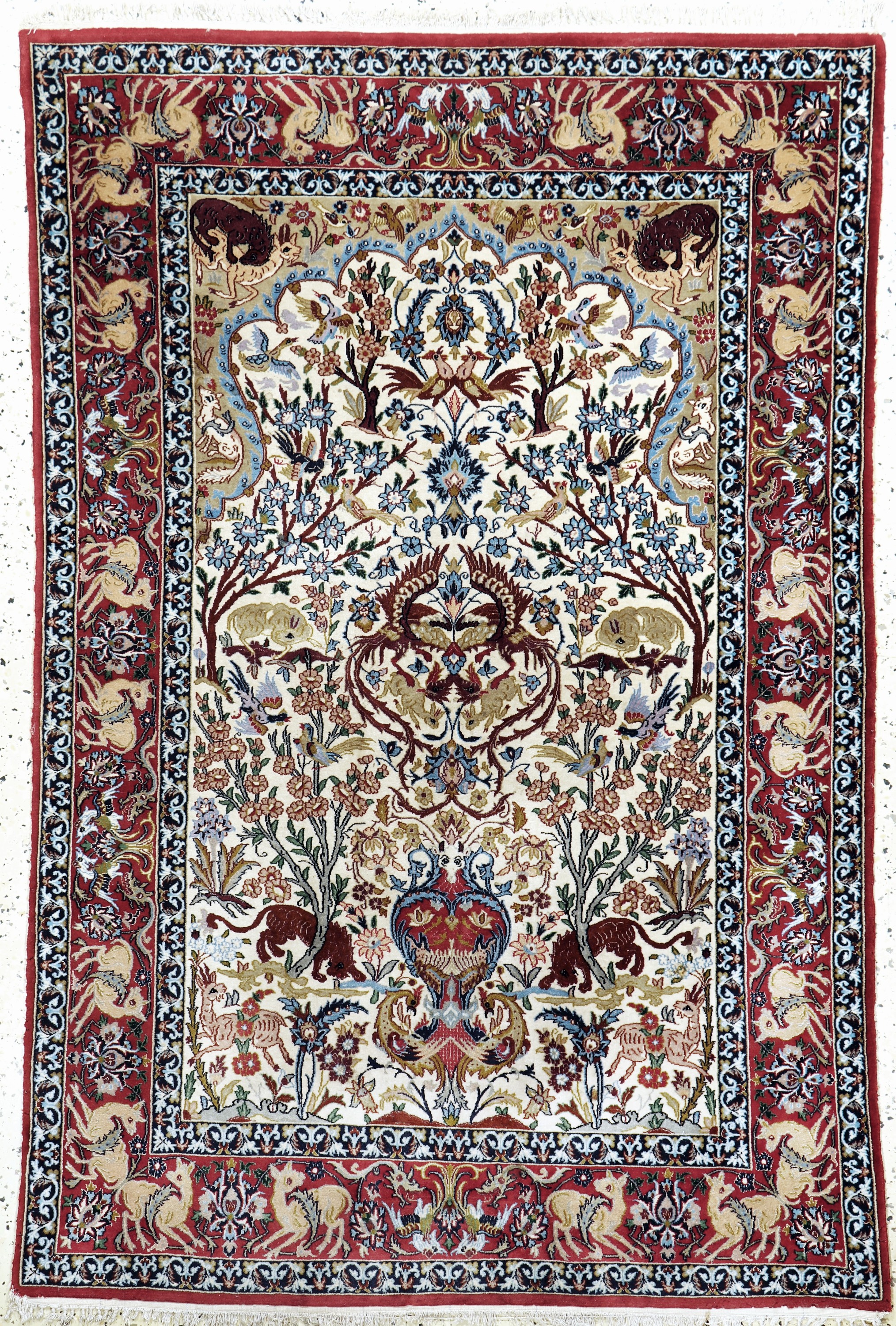Esfahan fein, Persien, Mitte 20.Jhd, Korkwolle mit und auf Seide, ca. 165 x 110 cm,Mottenfraß am Rändern), EHZ: 2
