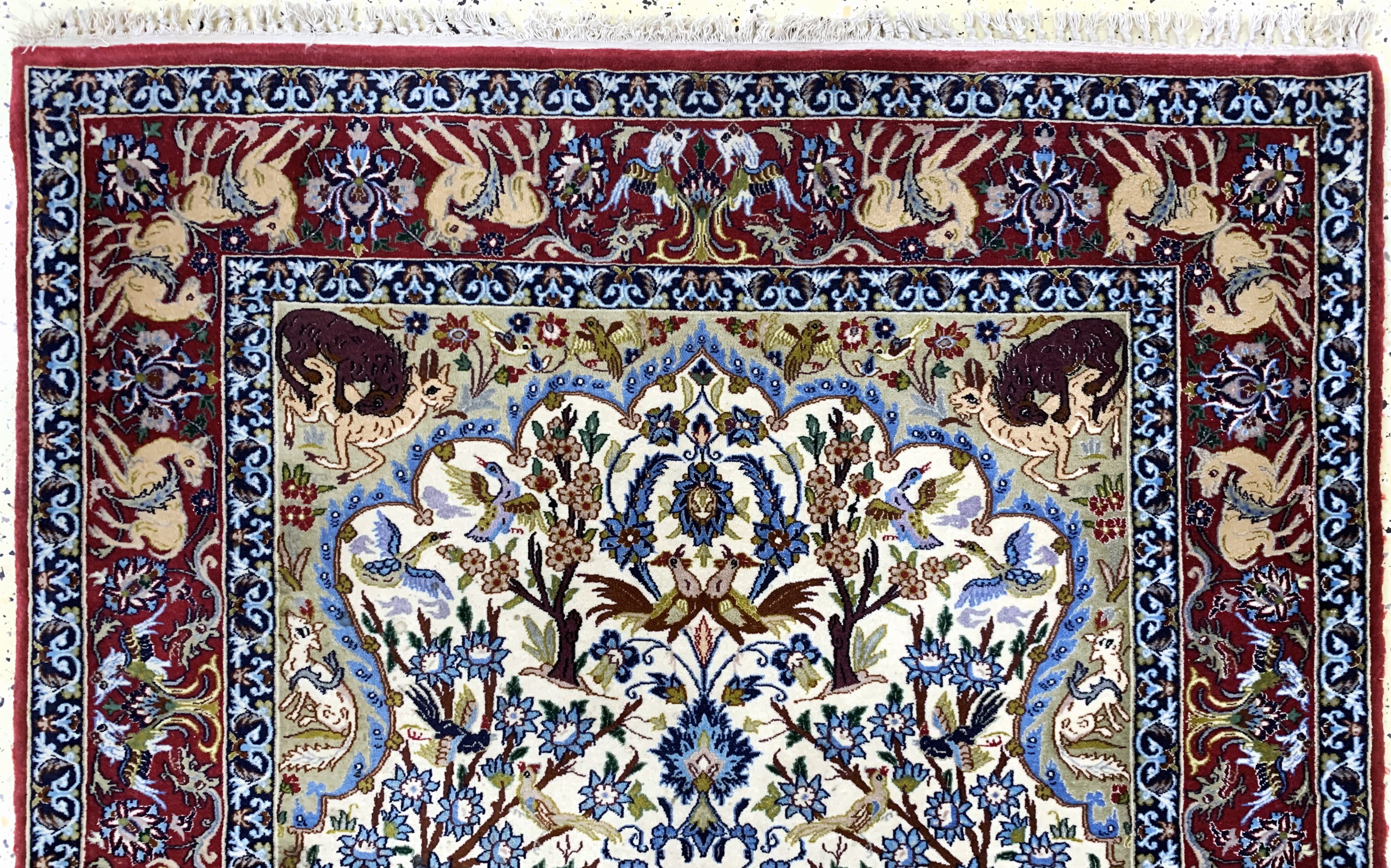 Detail a: Esfahan fein, Persien, Mitte 20.Jhd, Korkwolle mit und auf Seide, ca. 165 x 110 cm,Mottenfraß am Rändern), EHZ: 2