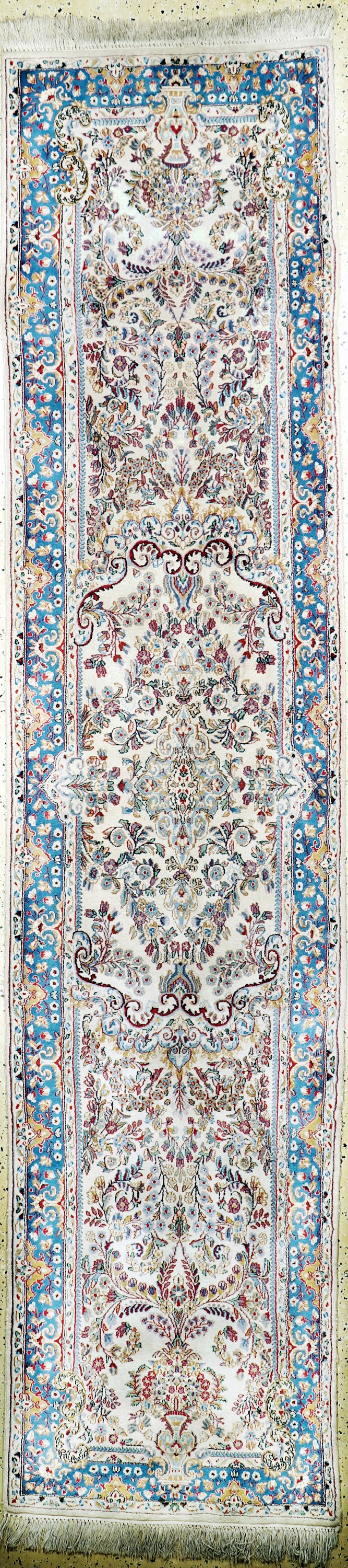 Kerman Lawar, Persien, Mitte 20.Jhd, Wolle auf Baumwolle, ca. 380 x 85 cm, EHZ: 2