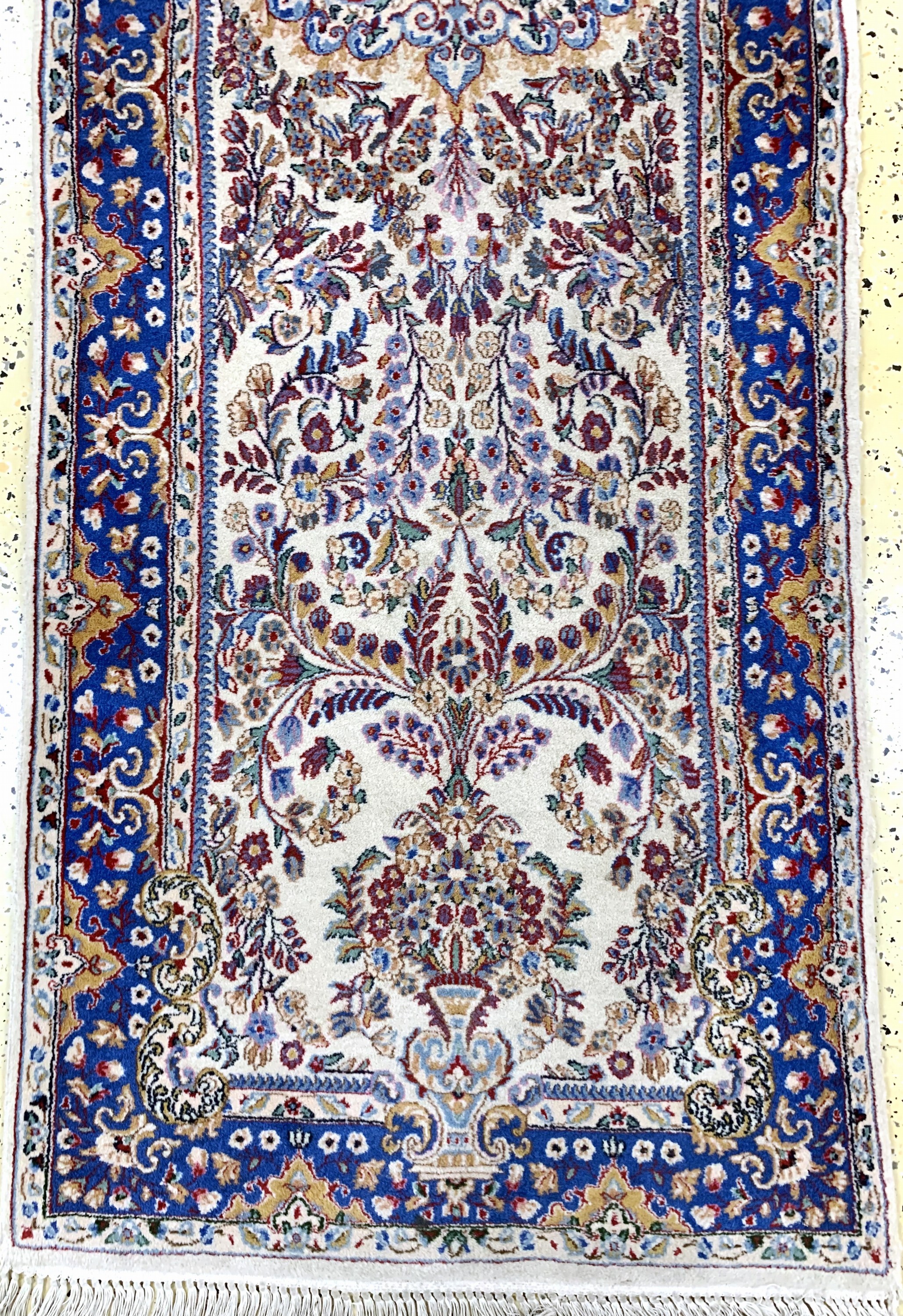 Detail d: Kerman Lawar, Persien, Mitte 20.Jhd, Wolle auf Baumwolle, ca. 380 x 85 cm, EHZ: 2