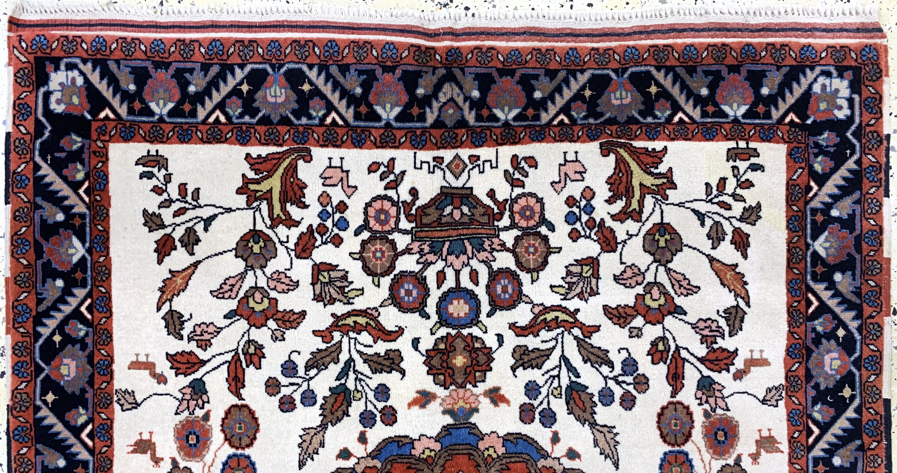 Detail a: Ghochan, Persien, Mitte 20.Jhd, Wolle auf Wolle, ca. 173 x 130 cm, EHZ: 2(fleckig).