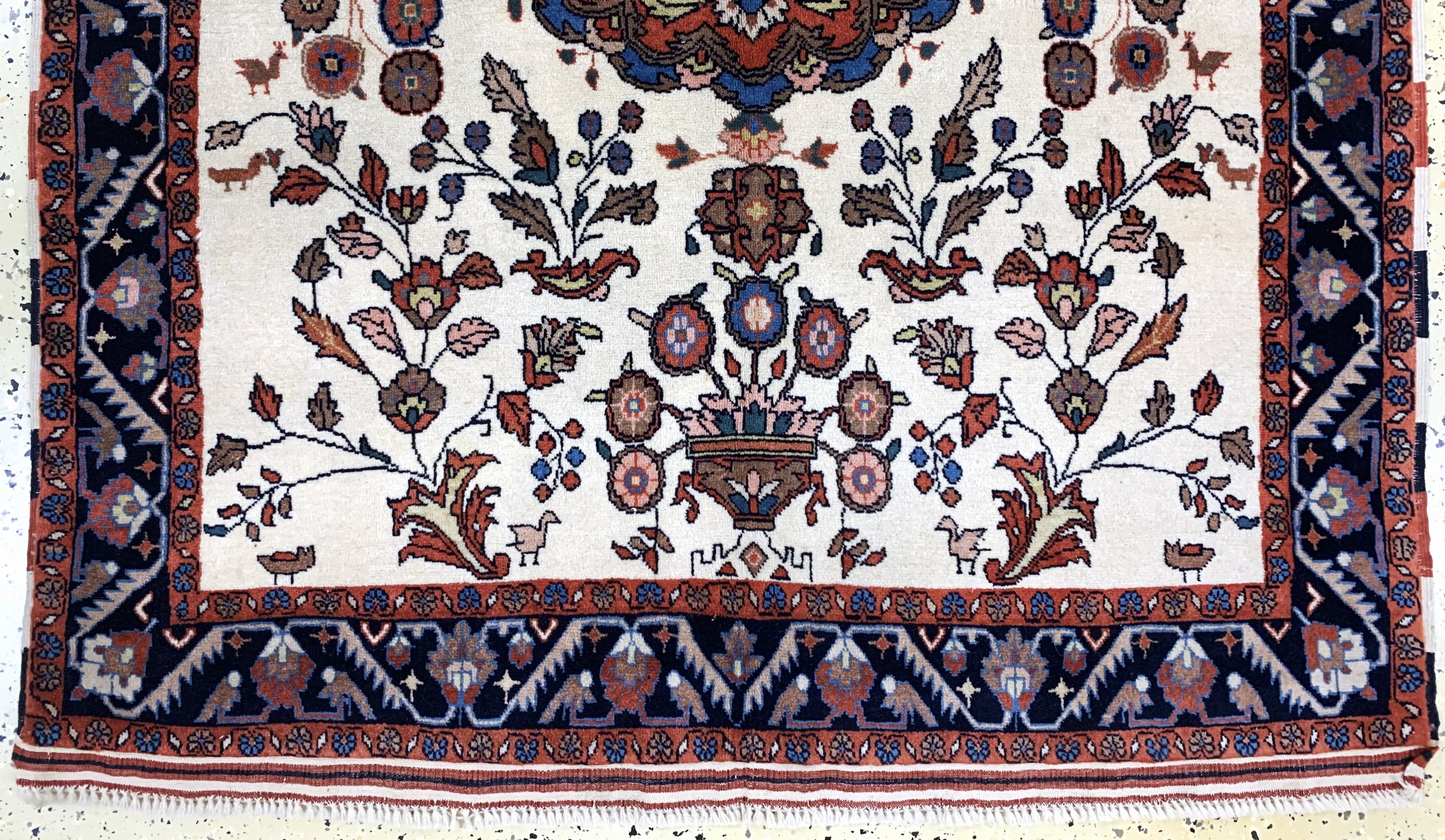 Detail c: Ghochan, Persien, Mitte 20.Jhd, Wolle auf Wolle, ca. 173 x 130 cm, EHZ: 2(fleckig).