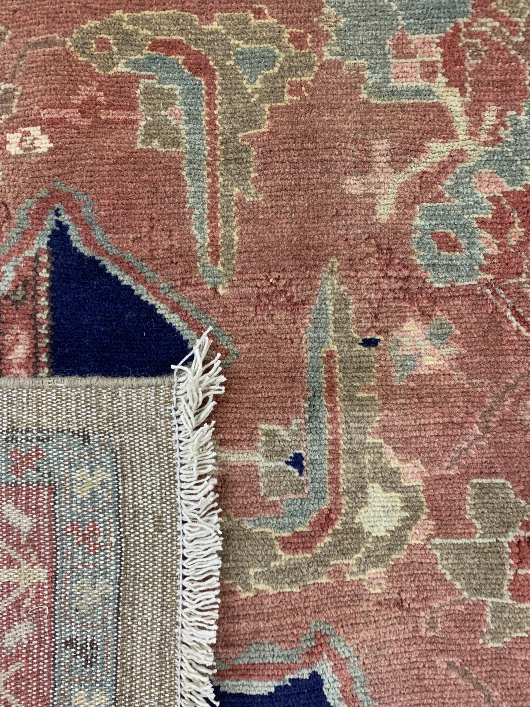 Detail g: Malayer, Persien, datiert 1382(1961), Wolle auf Baumwolle, ca. 255 x 180 cm, Mottenfraß, EHZ: 2