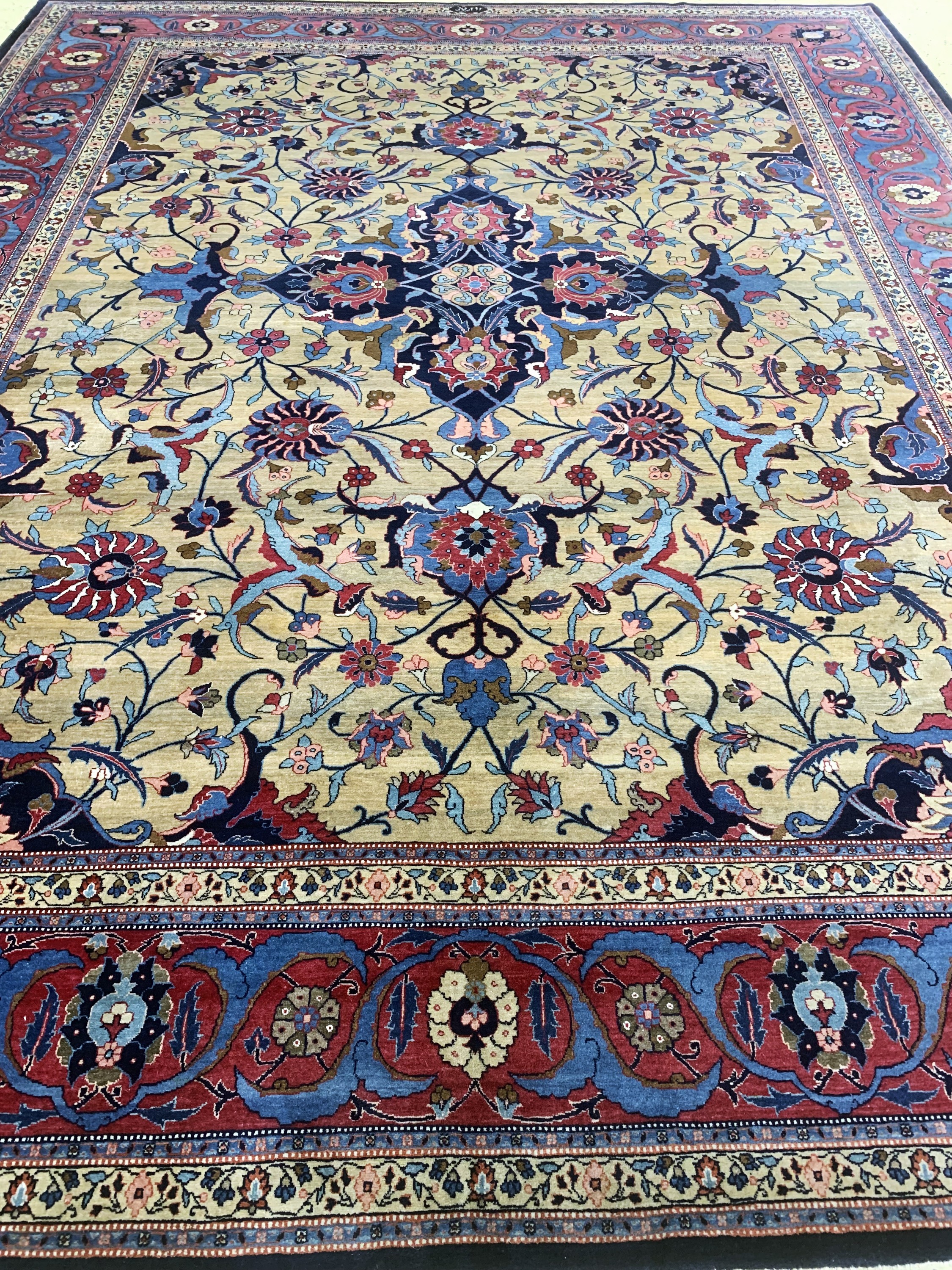 Detail h: Täbriz antik Persien, signiert"Sadaghiani",ca. Um 1900 Jahre, Wolle auf Baumwolle, ca. 420 x 335 cm, EHZ: 3