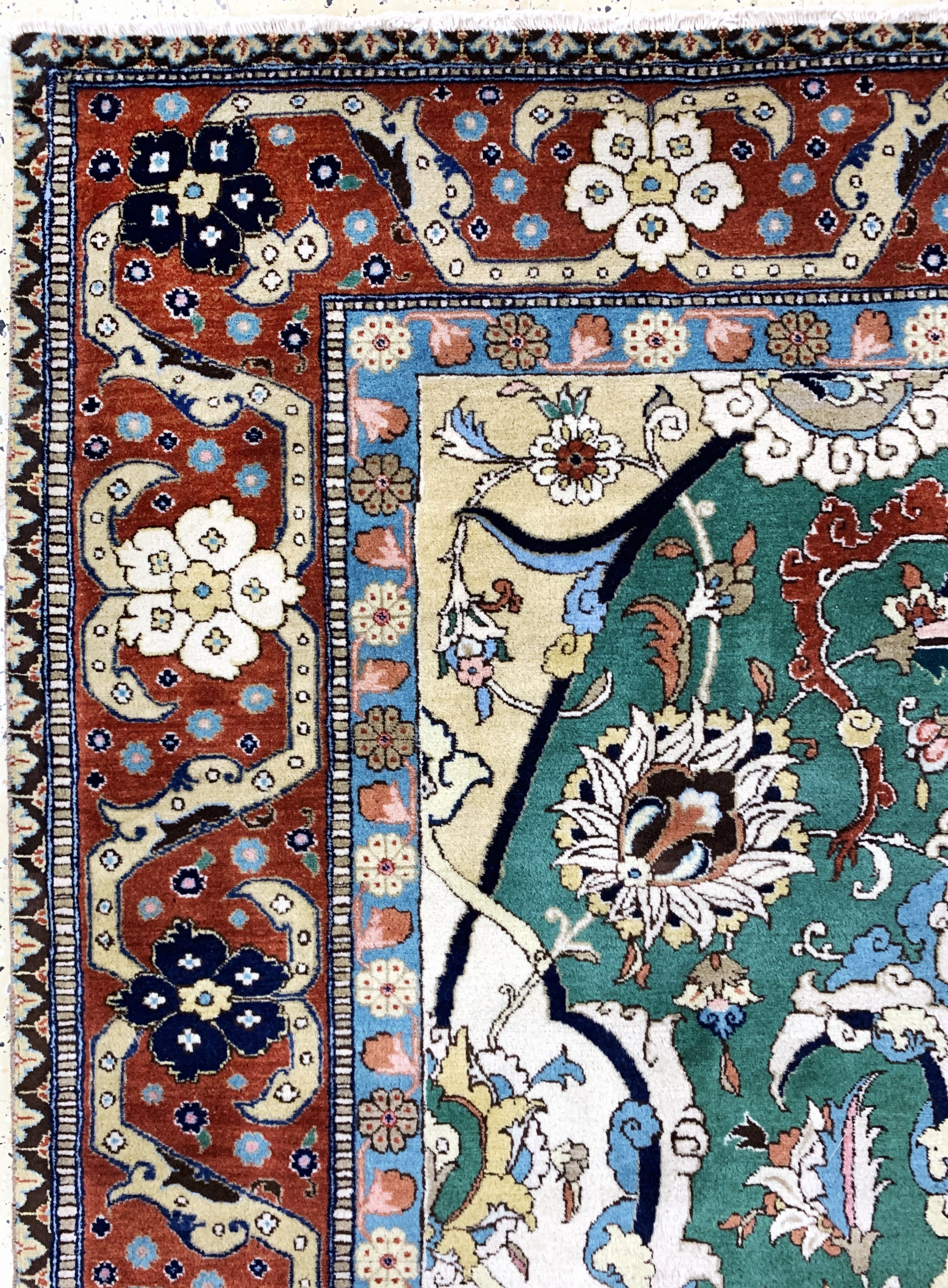 Detail e: Täbriz"Petag" signiert, Persien, Mitte 20.Jhd, Wolle auf Baumwolle, ca. 333 x 217 cm,minimal verkürzt, EHZ: 2-3, (fachkundig gereinigt)