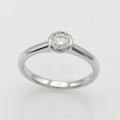 26942892a - Ring mit Brillantsolitär, WG 750/000, Brill.0.30 ct feines Weiß/si, mit GIA-Expertise, ...