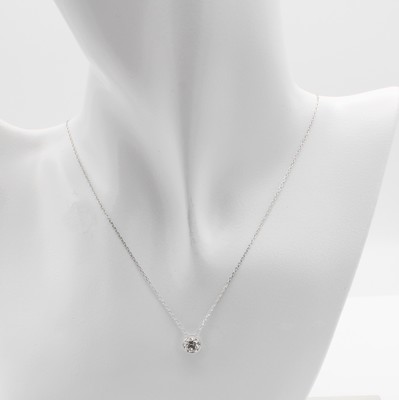 26942947a - Collier mit Brillantsolitär, WG 750/000, Brill. 1.00 ct feines Weiß/si, in ...