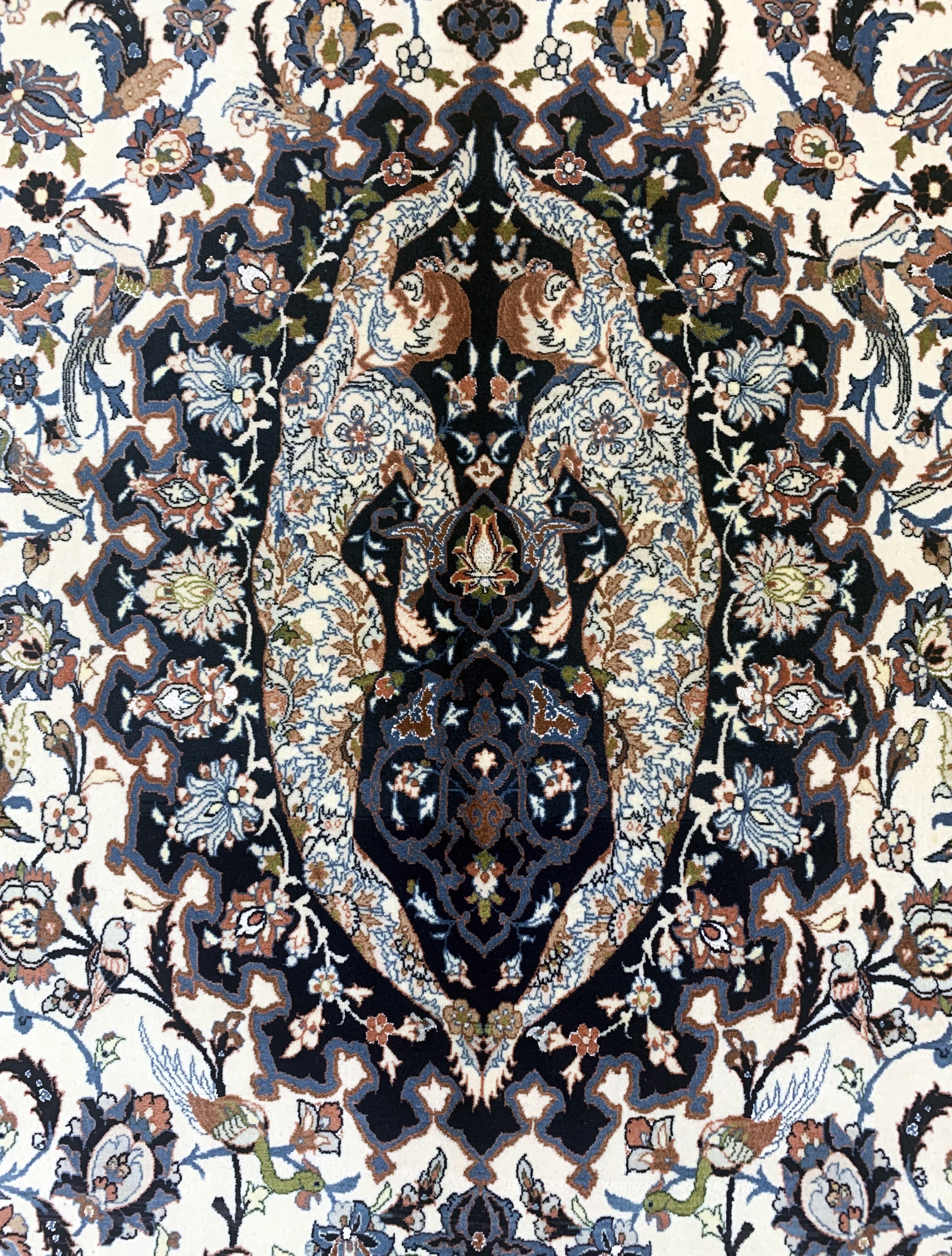 Detail c: Esfahan fein, Persien, Anfang 20.Jhd, Korkwolle mit und auf Seide, ca. 243 x 155 cm,ca. 1,0 Mio. Kn/qm, EHZ: 1-2.