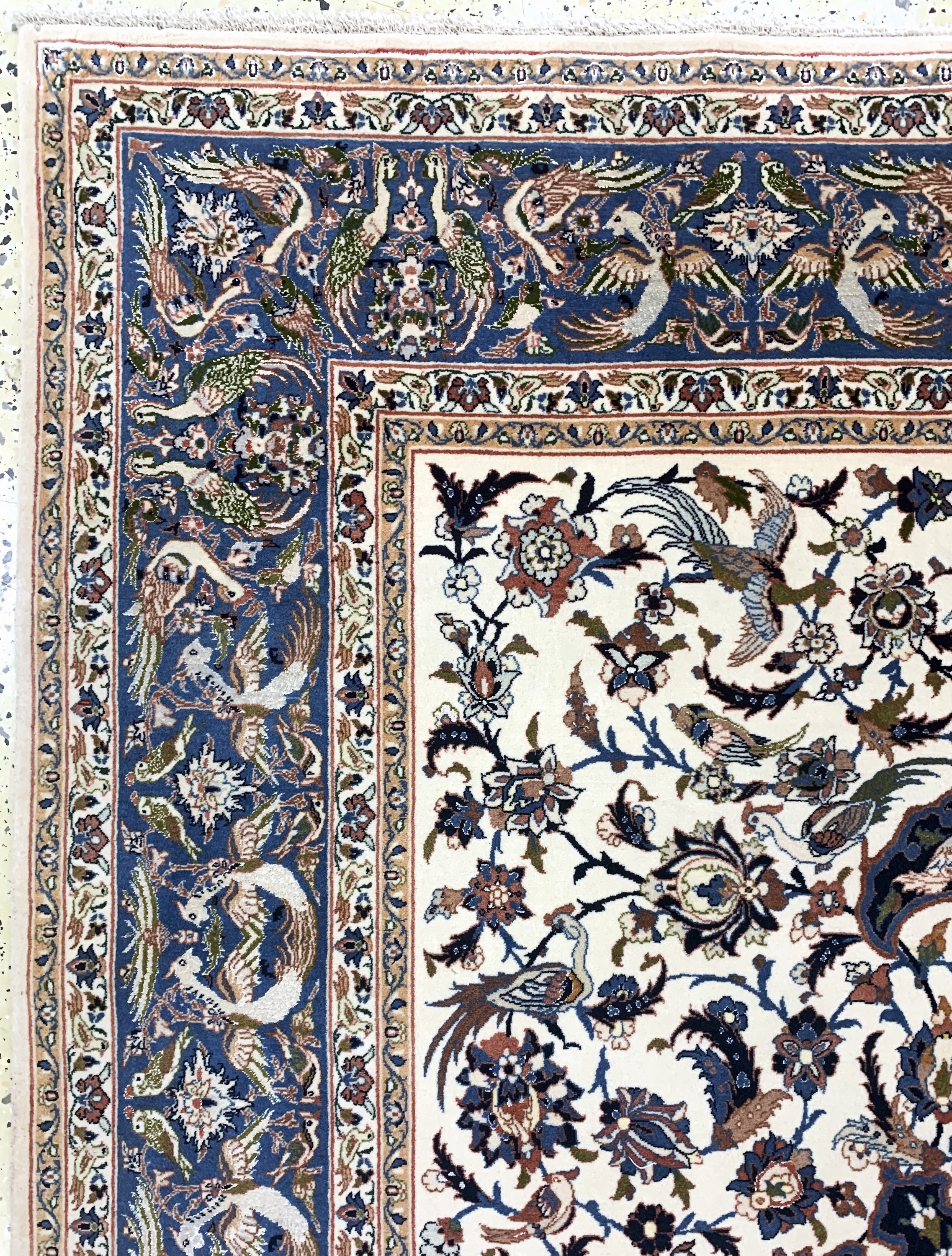 Detail d: Esfahan fein, Persien, Anfang 20.Jhd, Korkwolle mit und auf Seide, ca. 243 x 155 cm,ca. 1,0 Mio. Kn/qm, EHZ: 1-2.