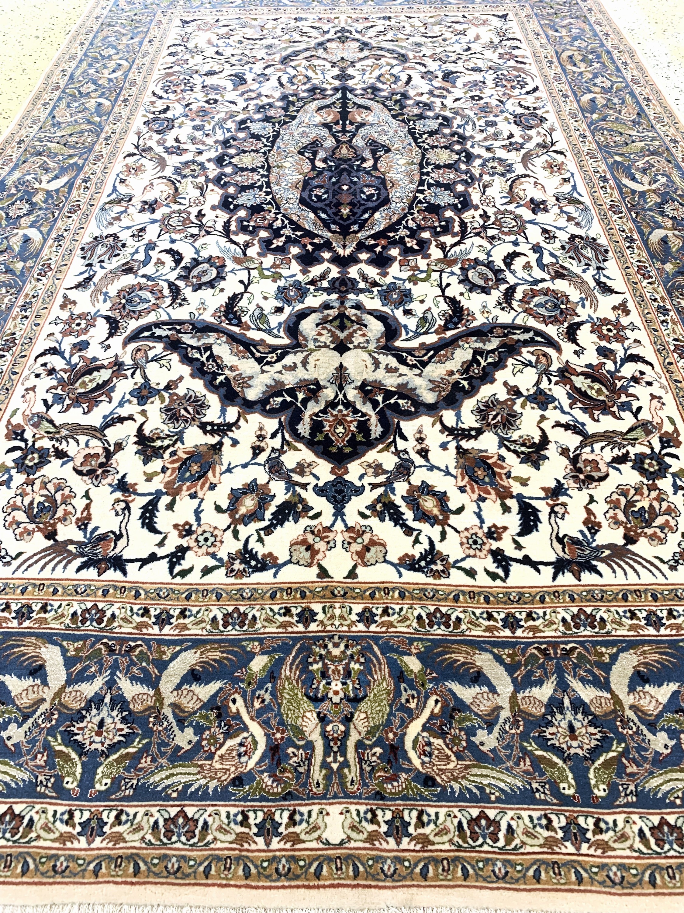Detail h: Esfahan fein, Persien, Anfang 20.Jhd, Korkwolle mit und auf Seide, ca. 243 x 155 cm,ca. 1,0 Mio. Kn/qm, EHZ: 1-2.