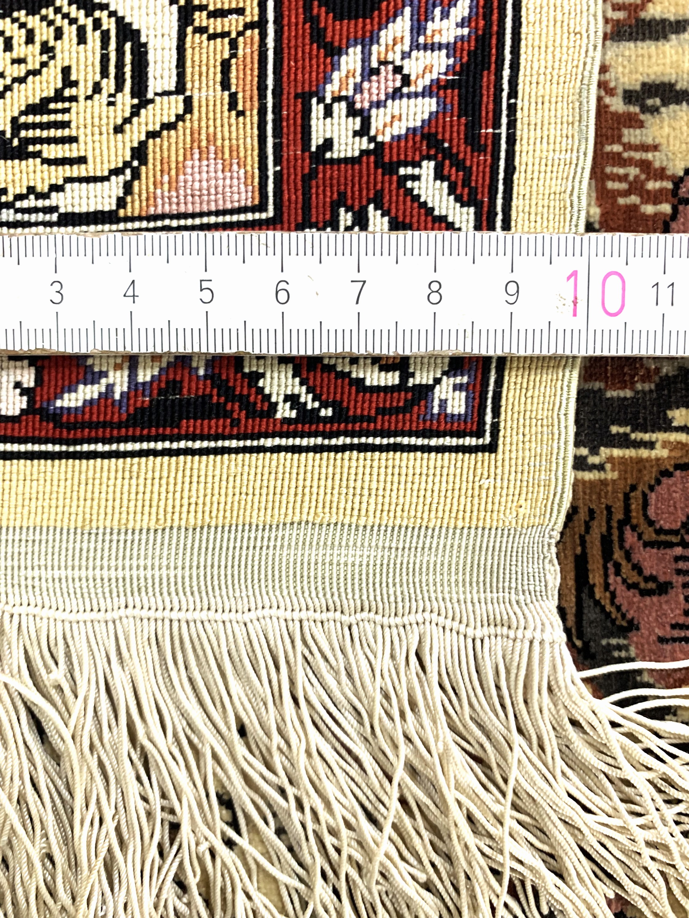 Detail i: Hereke Seide fein signiert, Türkei, Mitte 20.Jhd, reine Naturseide, ca. 140 x 102 cm, ca. 1,0 Mio. Kn/qm, EHZ: 1-2