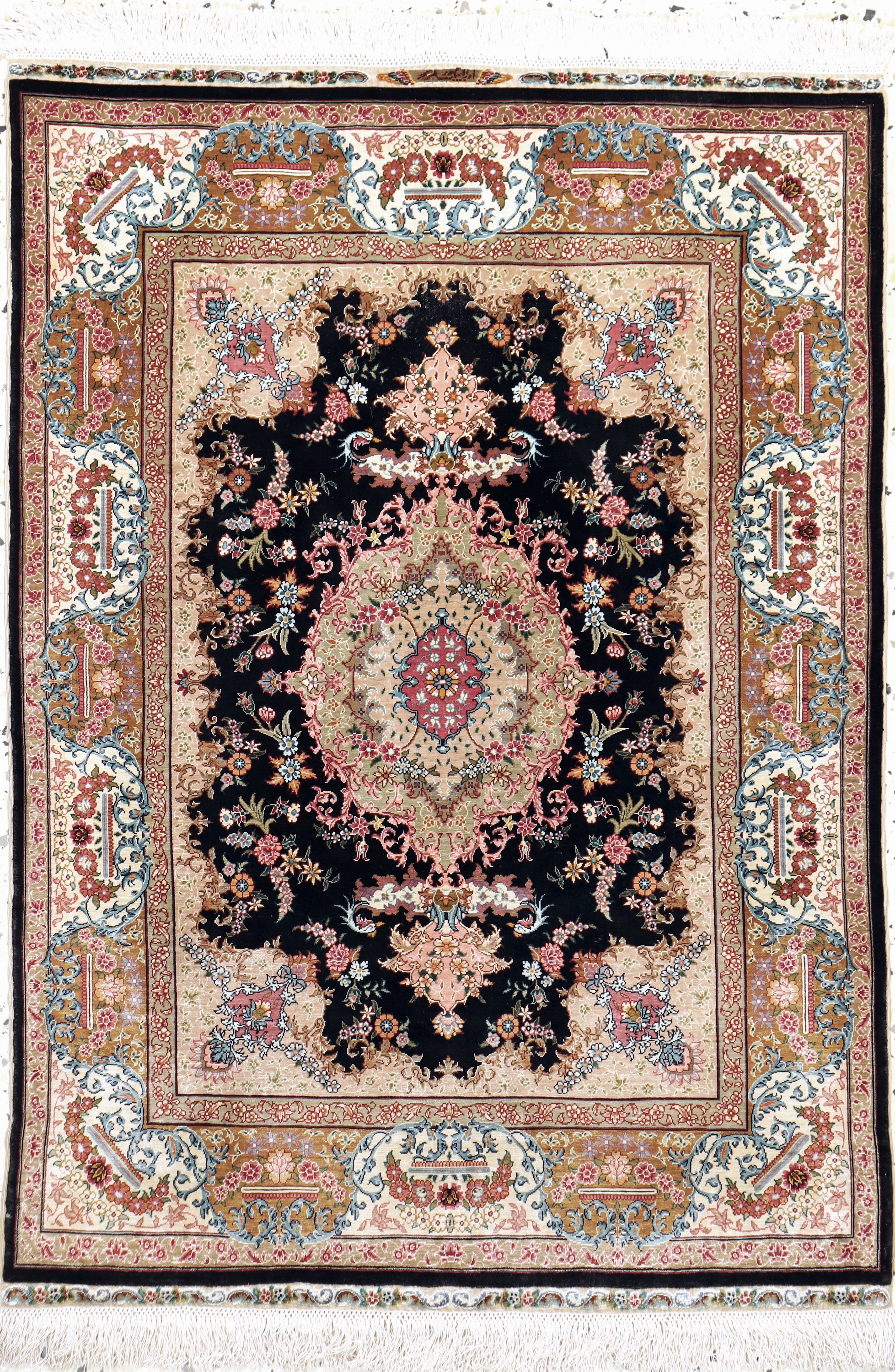 Hereke Seide Sehr fein(15 x 15) Türkei, signiert"Özipek", Mitte 20.Jhd, reine Naturseide, ca. 82 x 60 cm, ca. 2,2 Mio. Kn/qm, ...